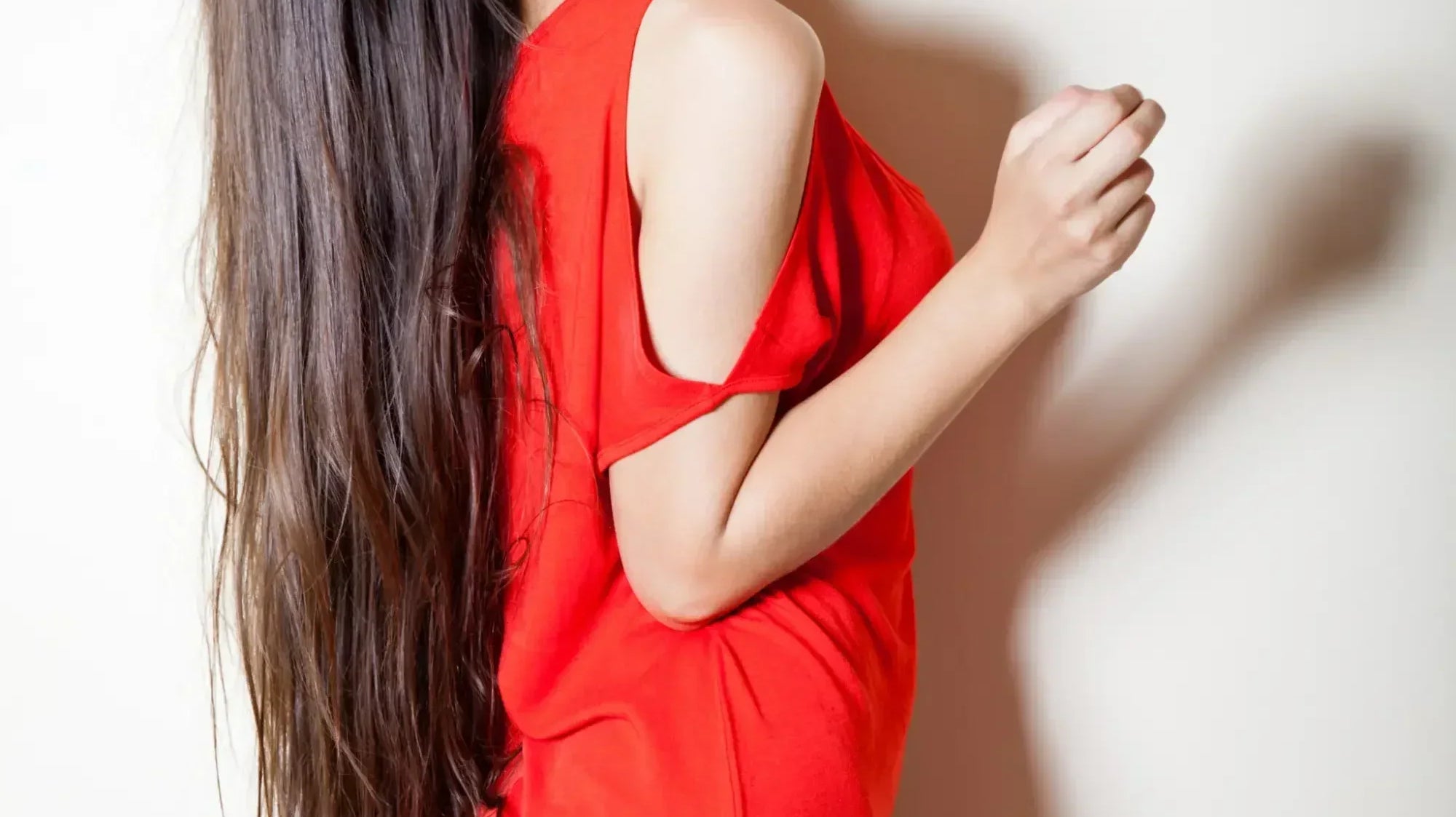 Rock the T-Shirt No Panties Play: Seductive Scenes to Embrace Your Inner Vixen