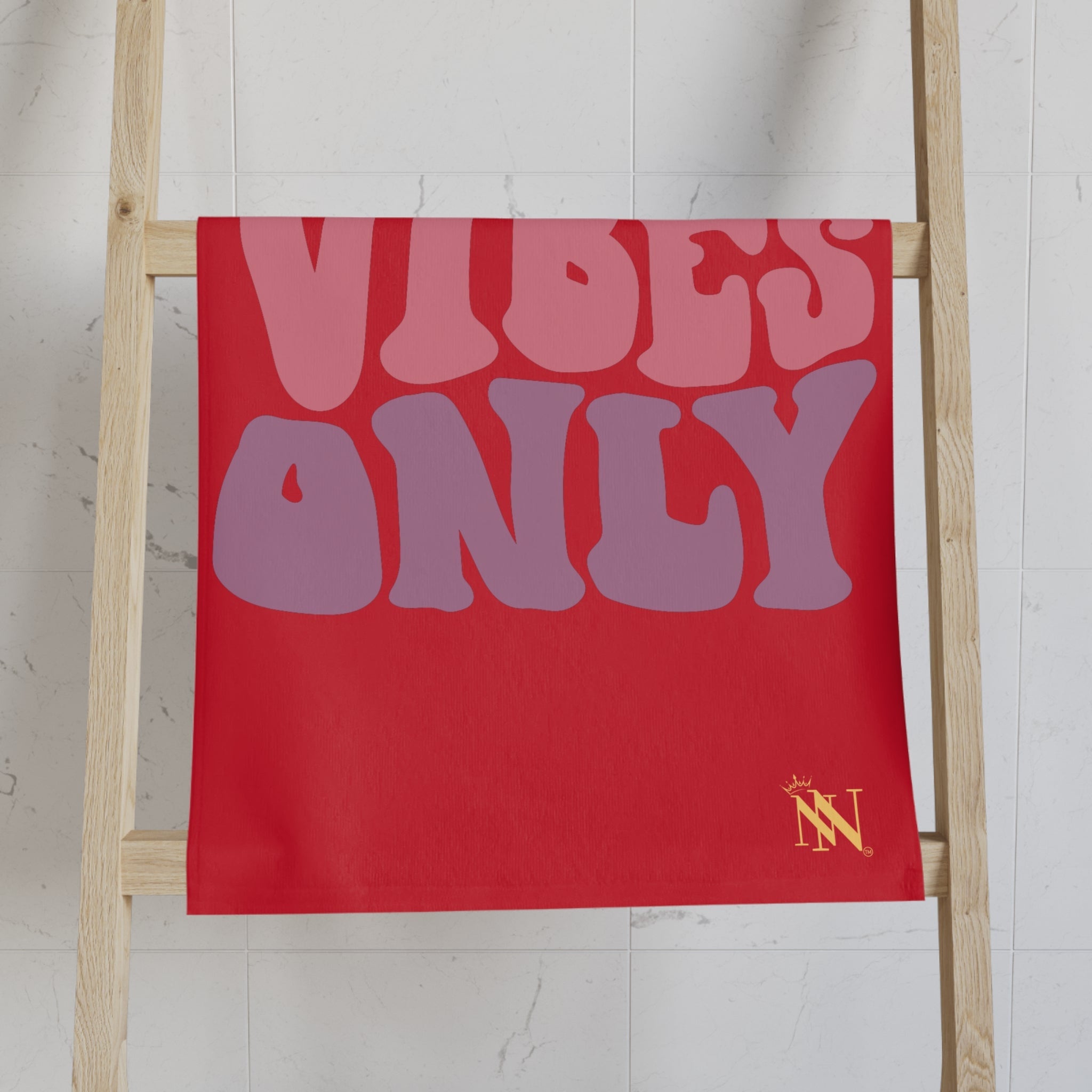 Good Vibes Retro Letters Red Cum Towel