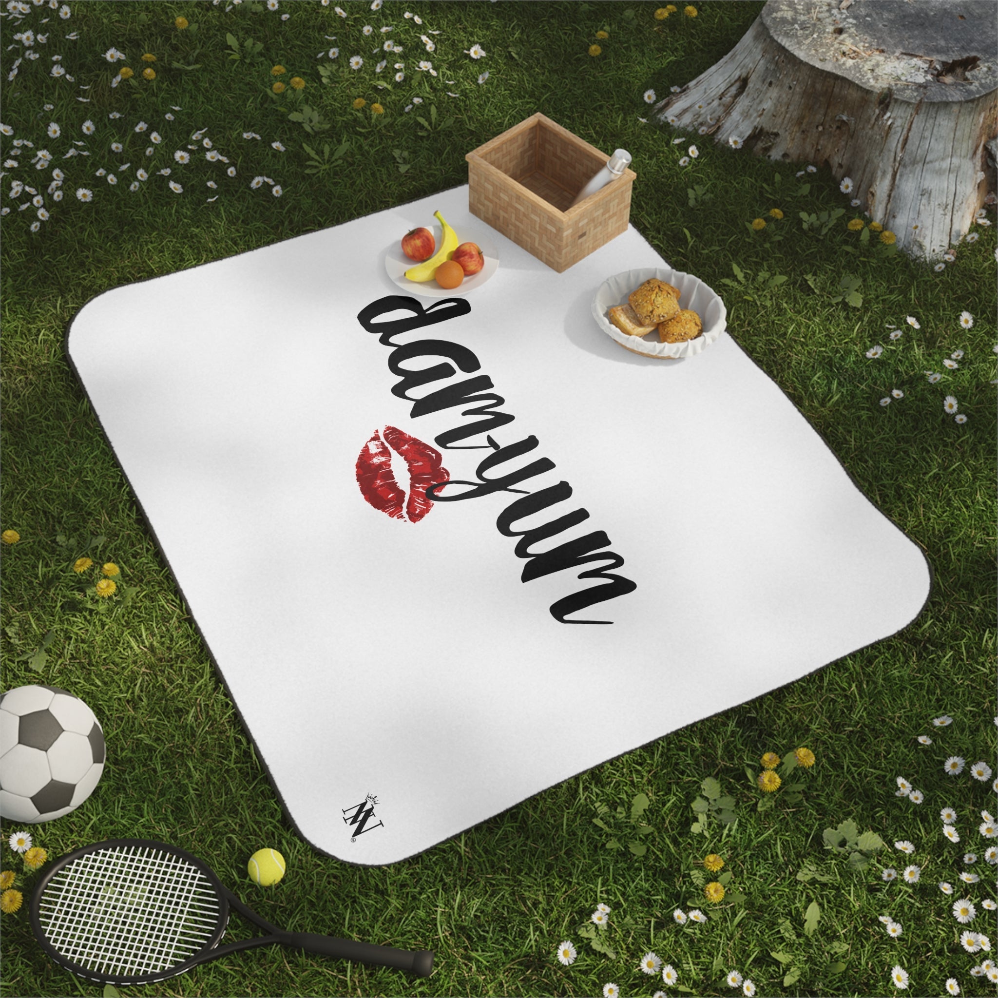 Dam-Yum Kiss | Mix Match Fun-Flirty Lovers’ Water-Resistant Blankets