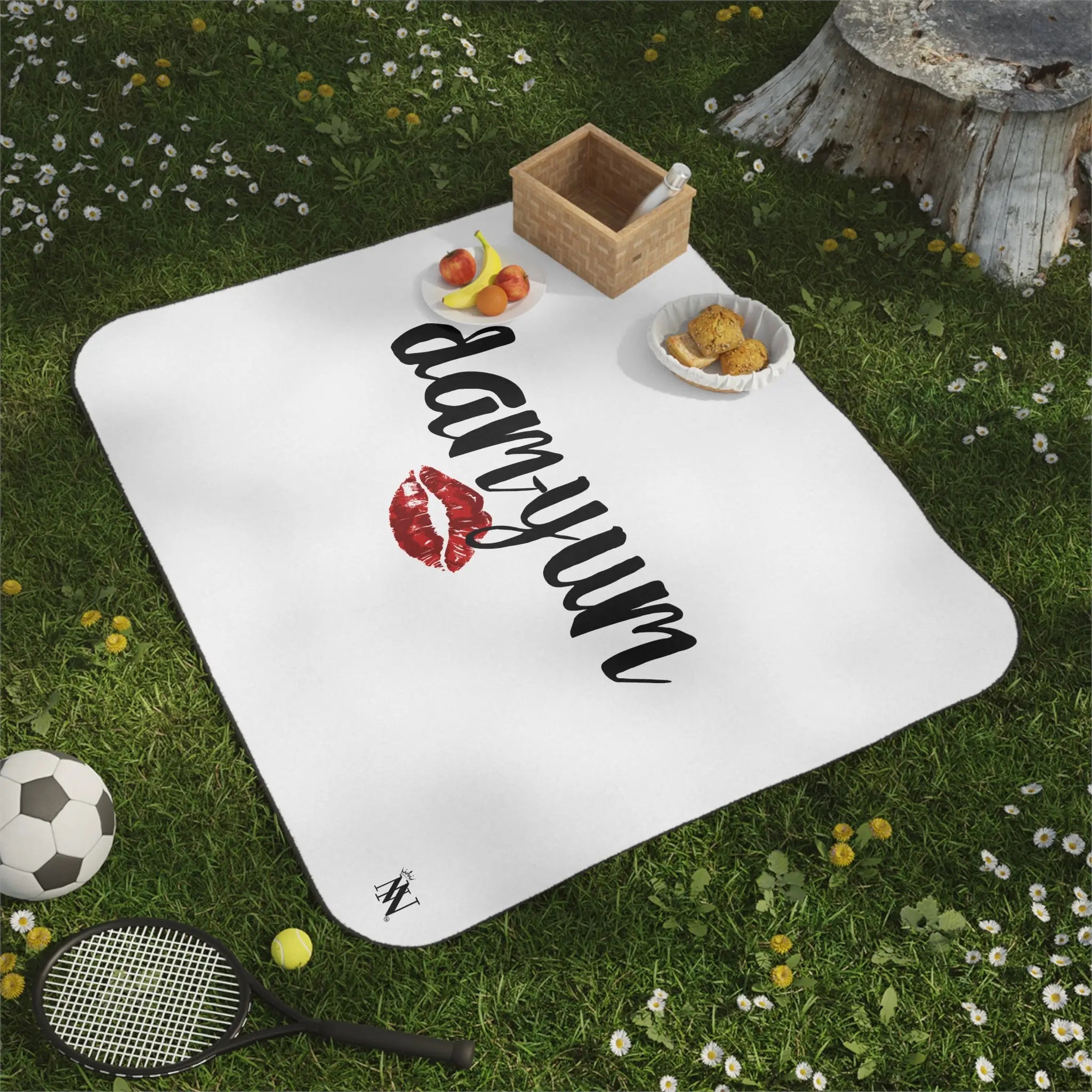 Dam-Yum Kiss | Mix Match Fun-Flirty Lovers’ Water-Resistant Blankets