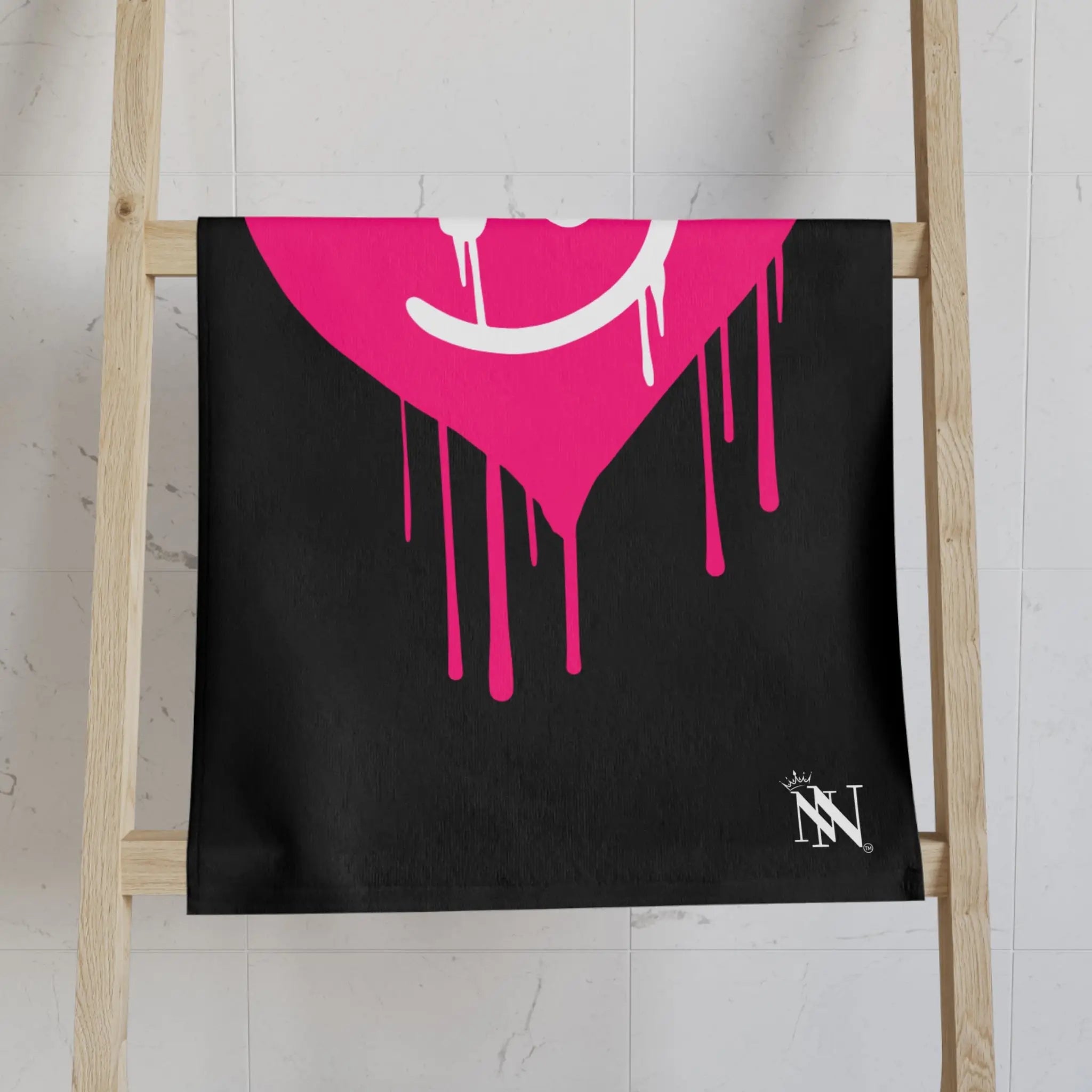 Smiling Drippy Heart | Nectar Napkins Classic Fun-Flirty Lovers’ Towels