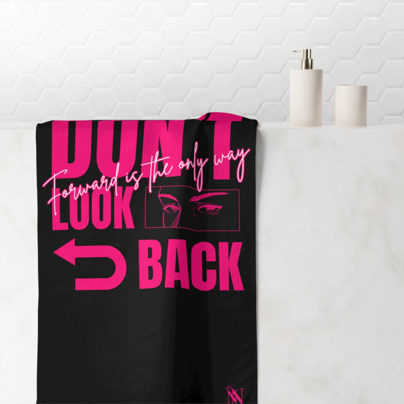 Don’t Look Back | Mix & Match XL Fun-Flirty Lovers’ Towels