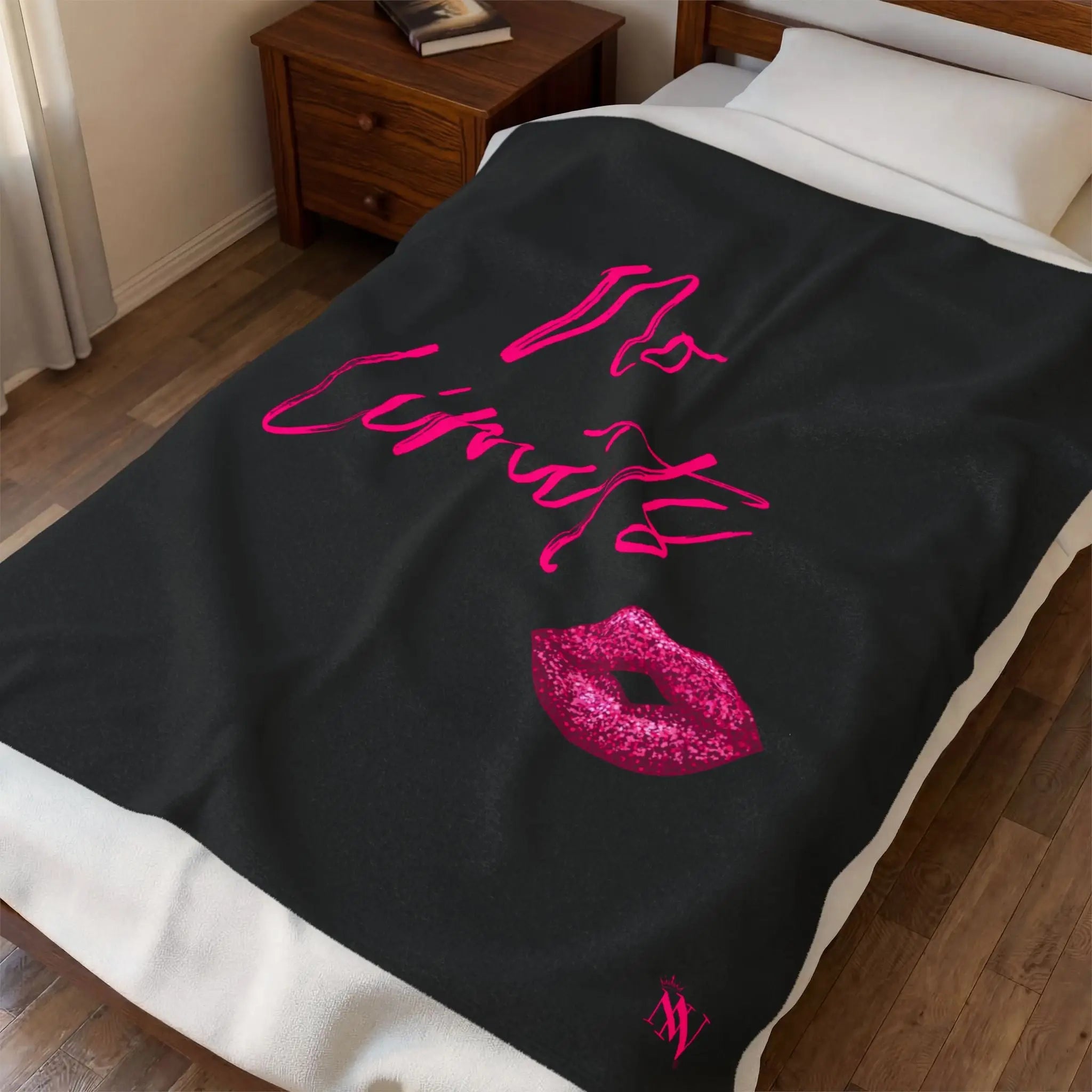 No Limits Kiss Mark Blanket