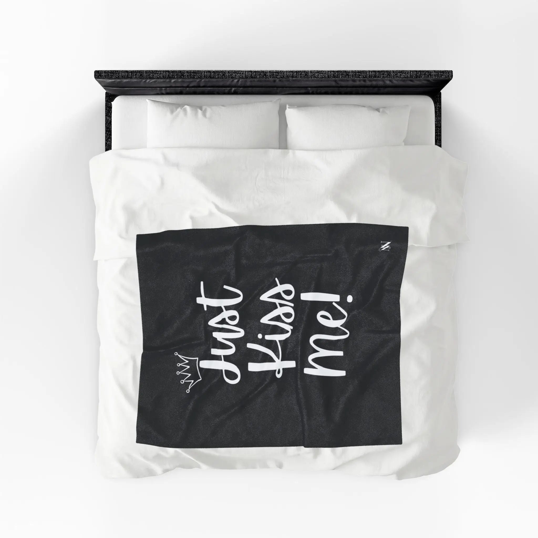 Crowned Just Kiss Me! Blanket