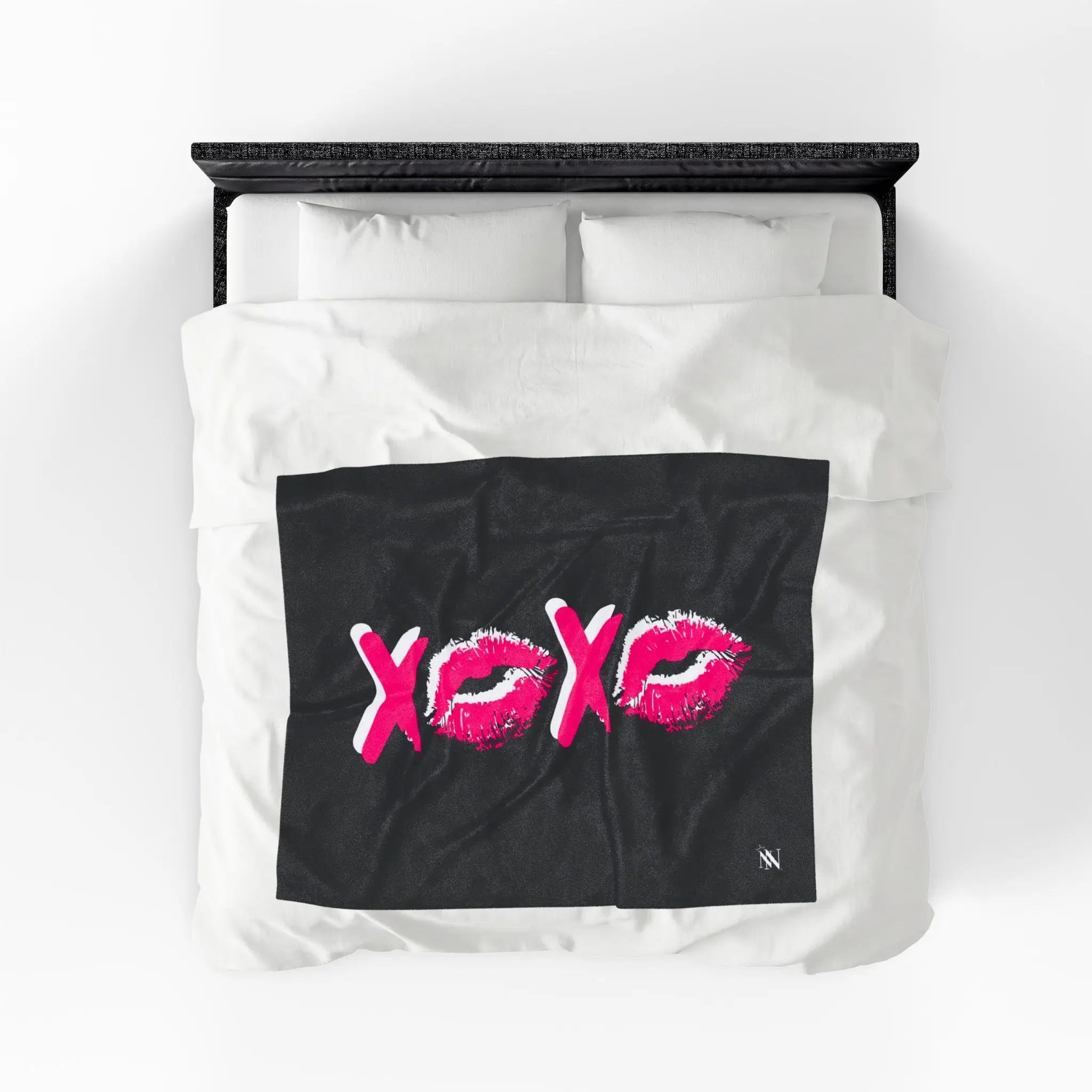 XO Kiss Mark | Mix & Match Soft Fun-Flirty Lovers’ Blankets
