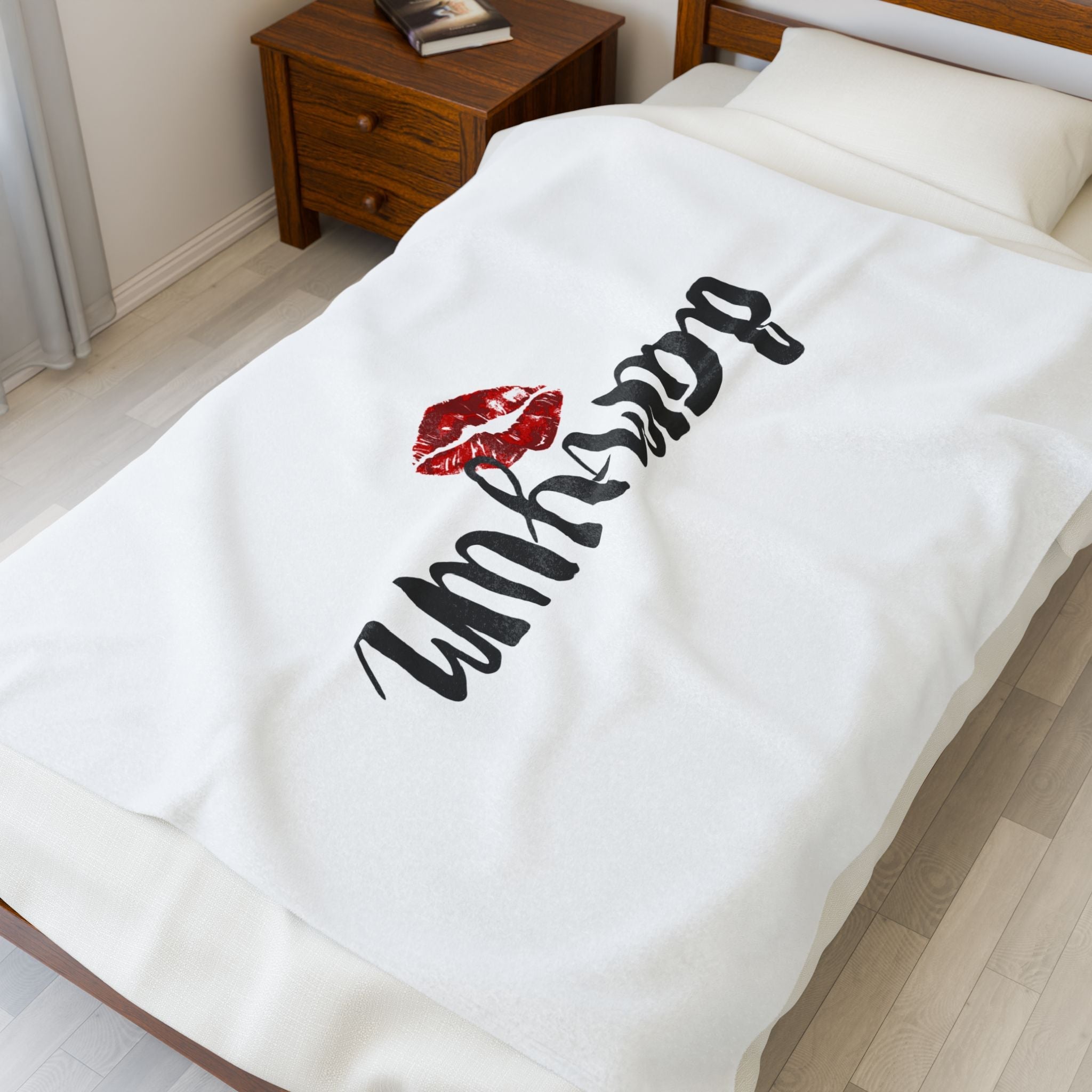 Dam-Yum Kiss | Mix & Match Velveteen Fun-Flirty Lovers’ Blankets