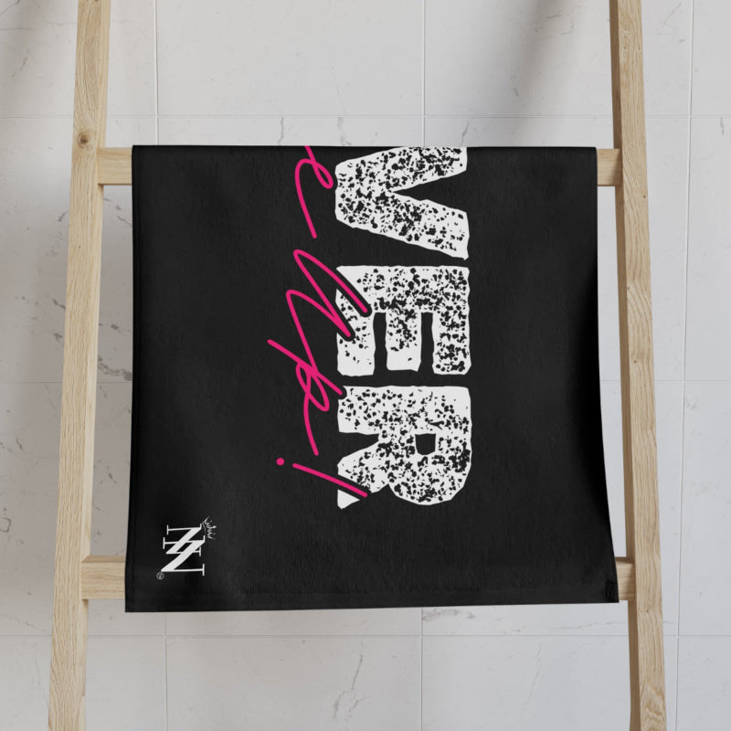 Never Give Up | Mix & Match Classic Fun-Flirty Lovers’ Towels