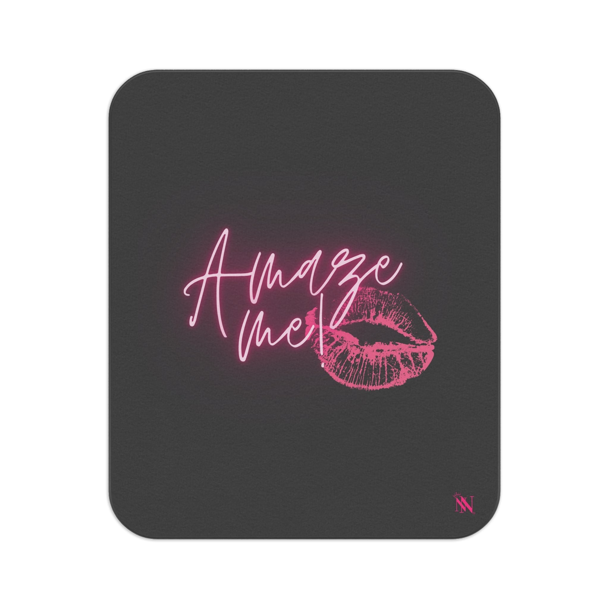 Amaze Me! | Mix Match Fun-Flirty Lovers’ Water-Resistant Blankets