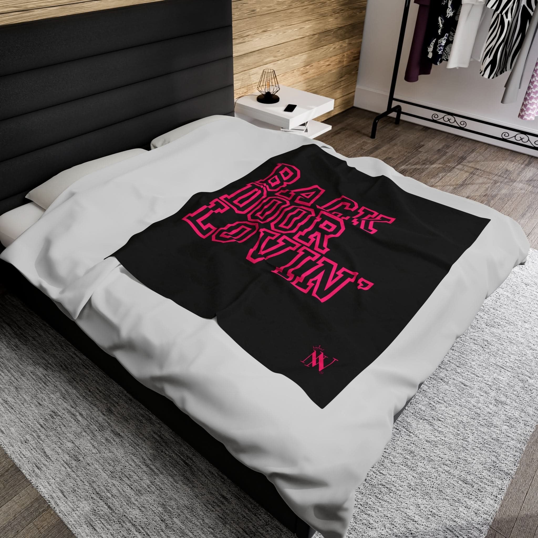 Back Door Lovinā | Mix & Match Fun-Flirty Loversā Blankets