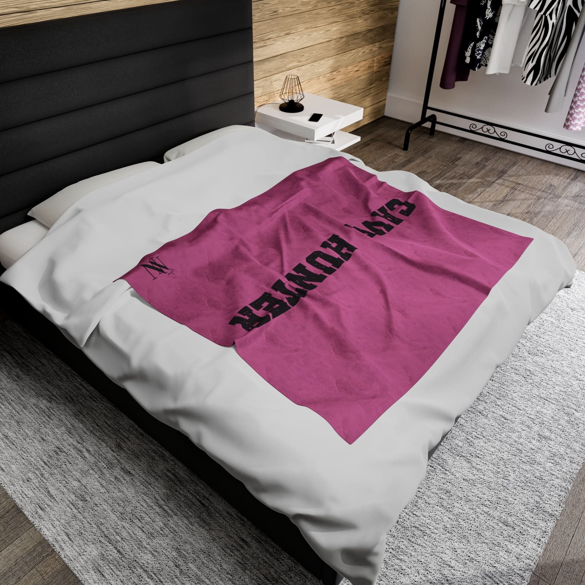 Cave Hunter Cum Squirt Sex Blanket Pink