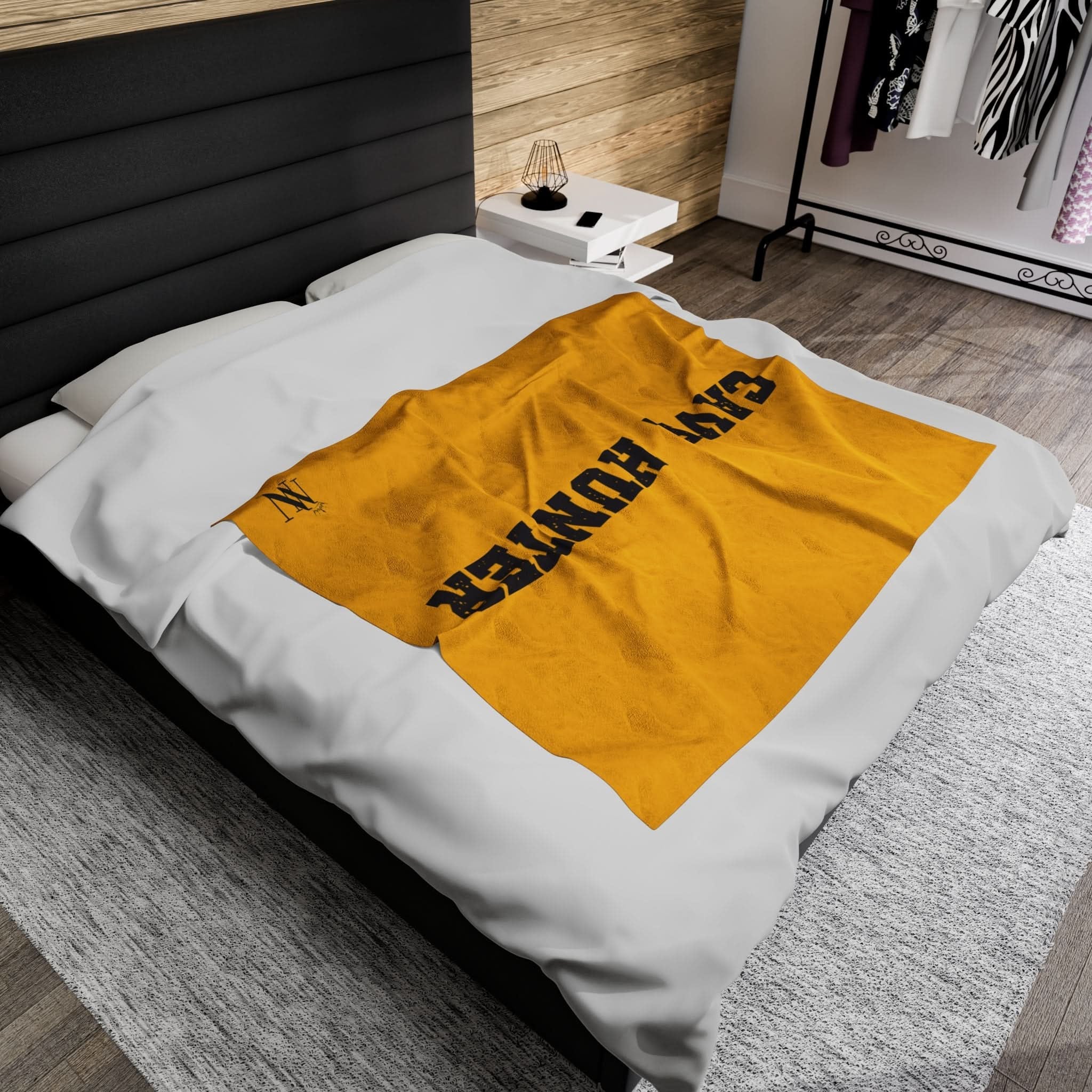 Cave Hunter Cum Squirt Sex Blanket Yellow