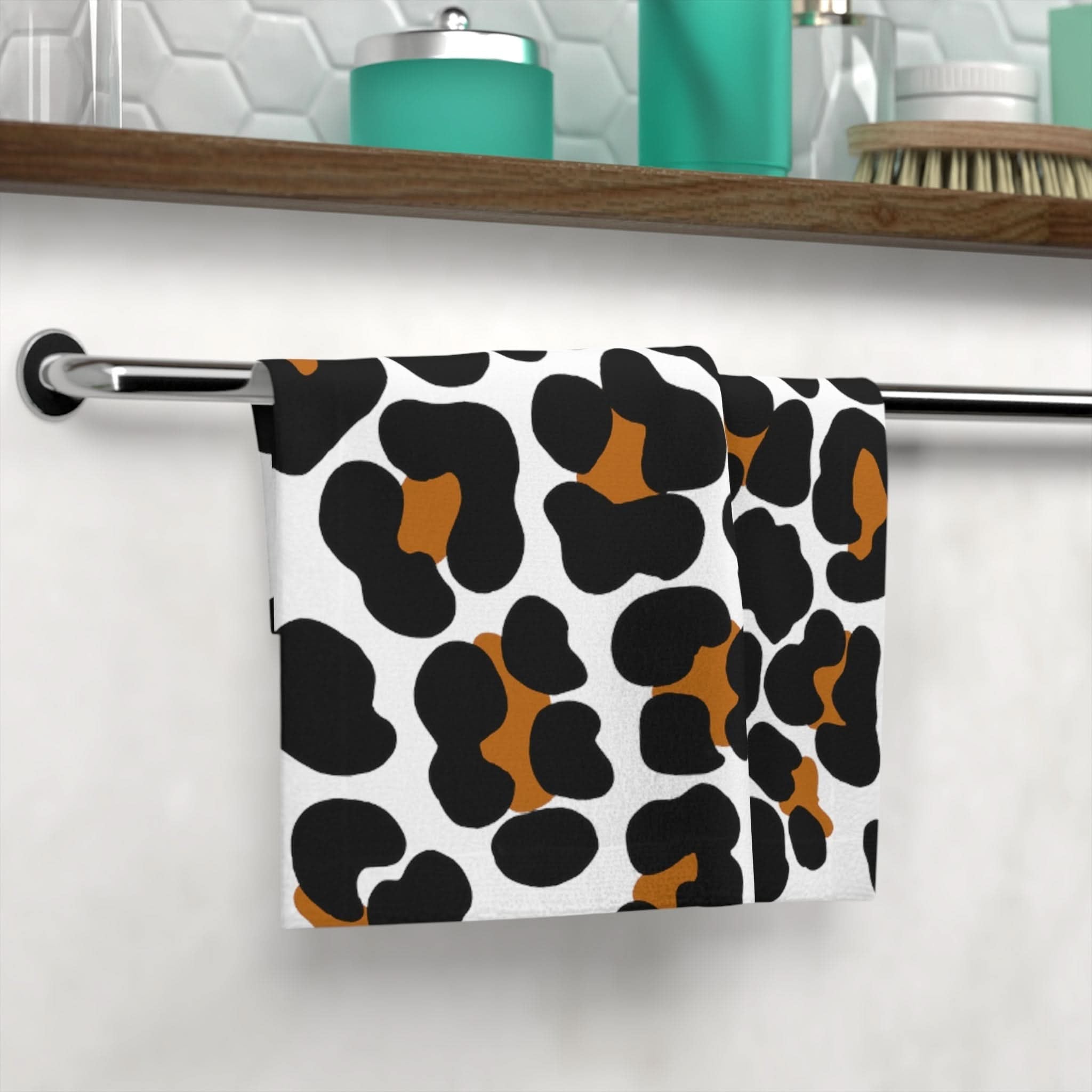 Giraffe Love | Mix & Match Lils’ Fun-Flirty Lovers’ Towels