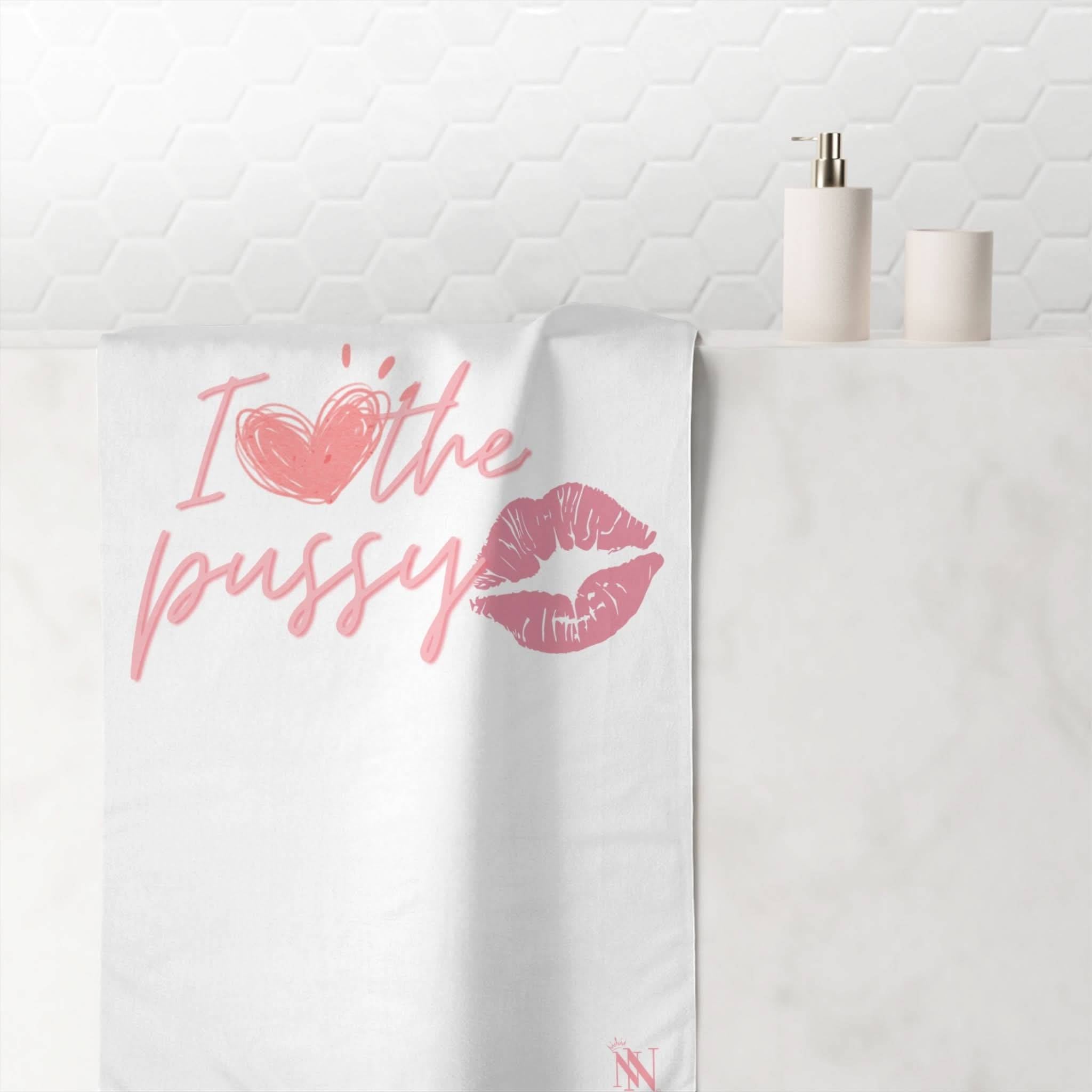 I Love the Pussy | Mix & Match Naughty XL Fun-Flirty Lovers’ Towels