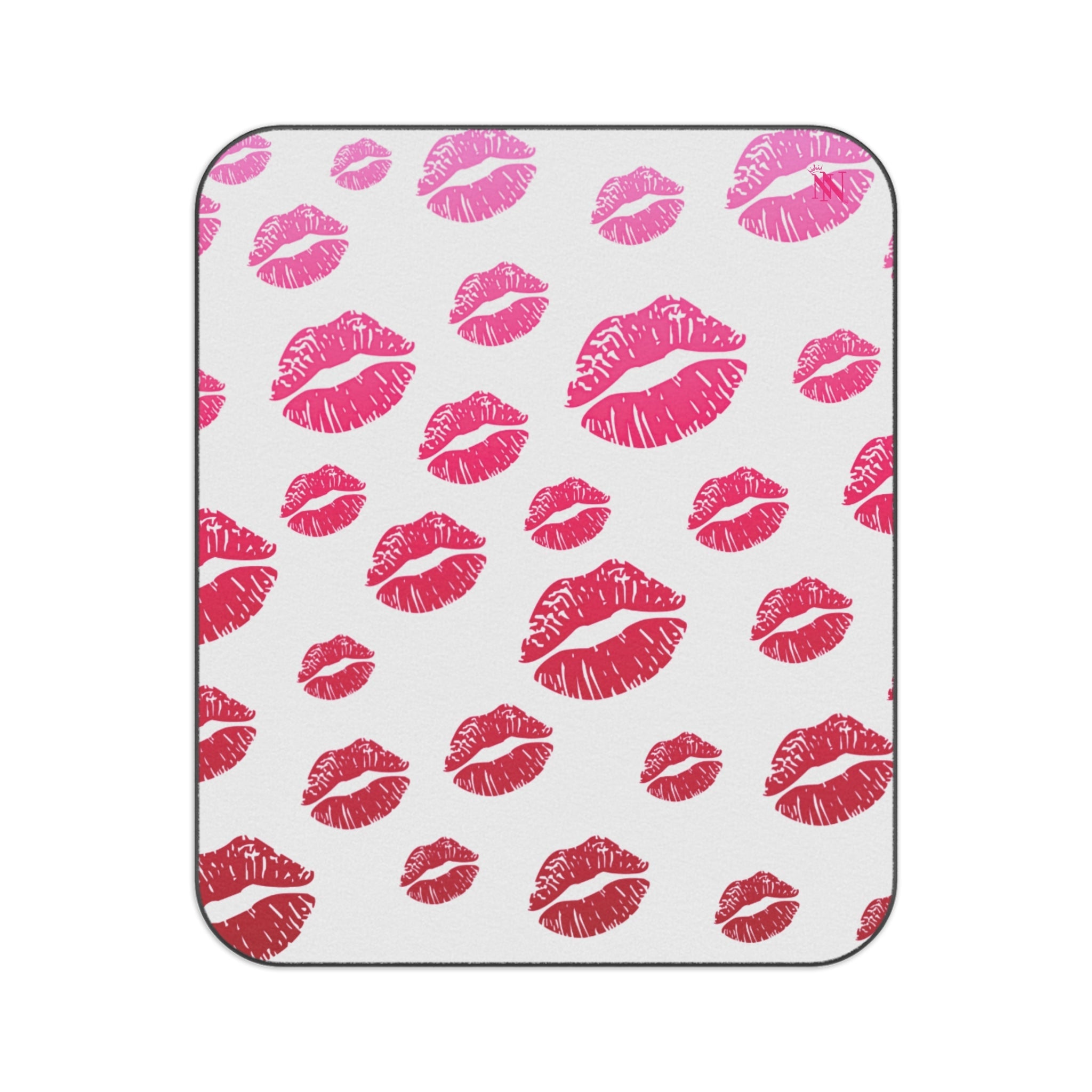 Ombre Kiss Pattern | Mix Match Fun-Flirty Lovers’ Water-Resistant Blankets