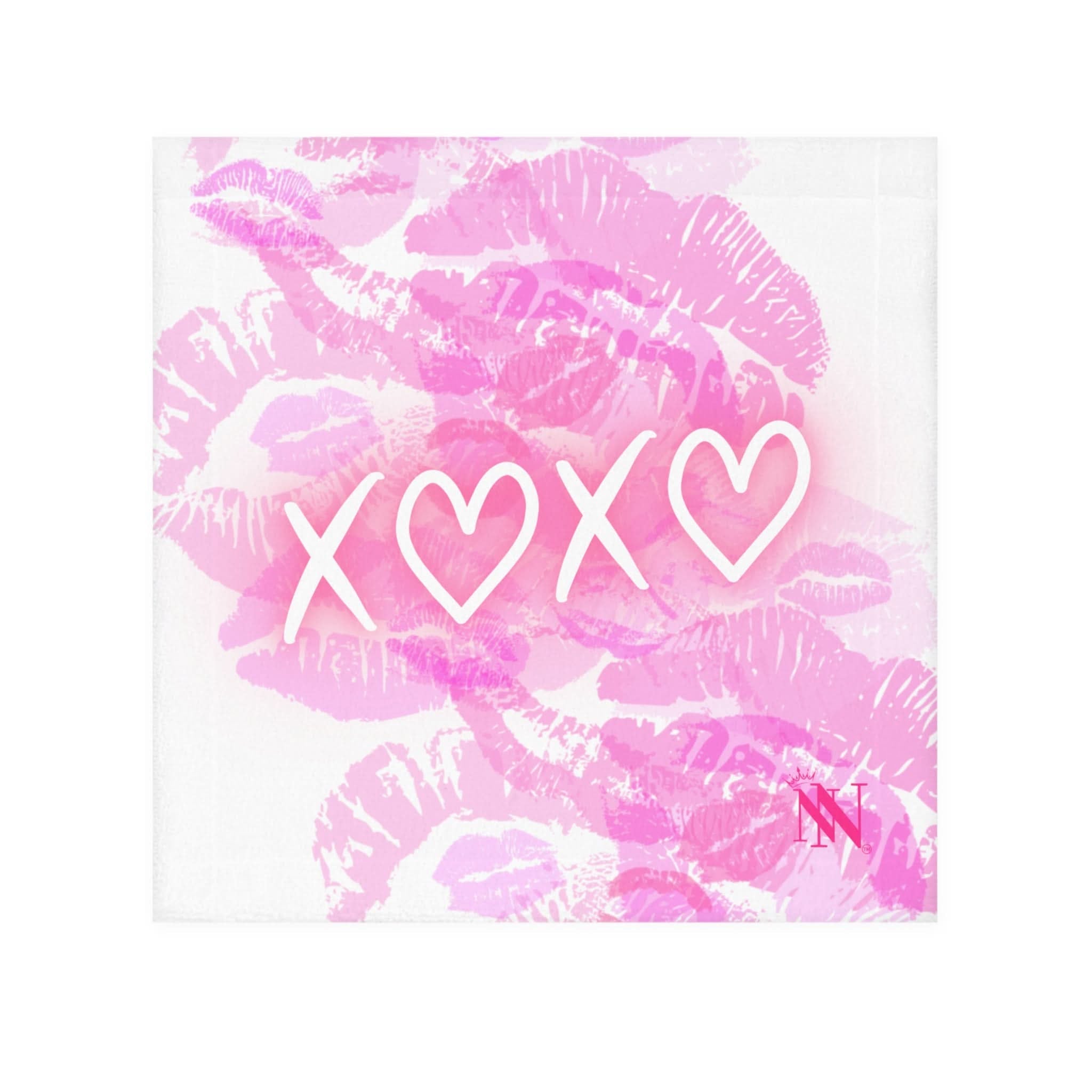 Piled High Kiss | Mix & Match Lils’ Fun-Flirty Lovers’ Towels