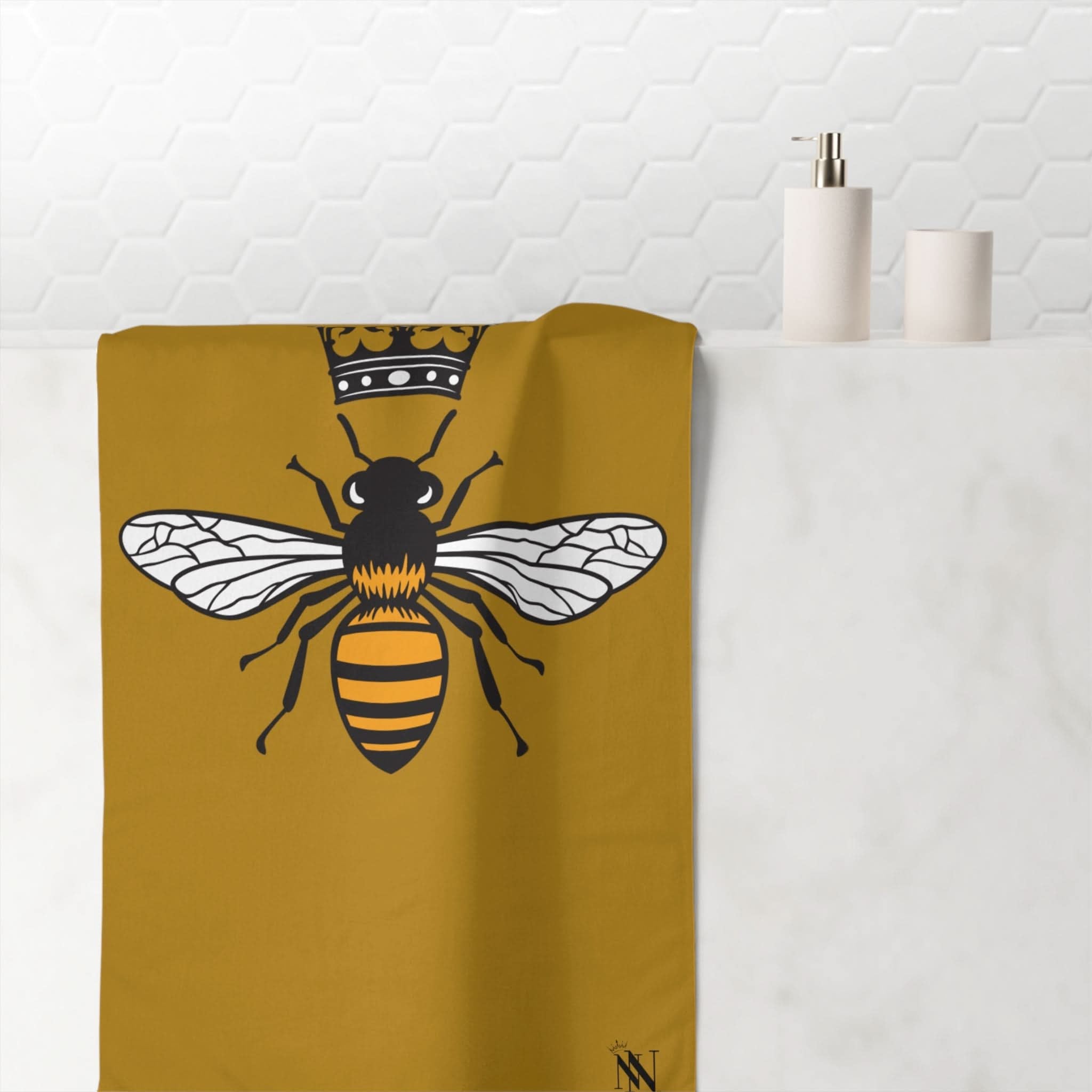 Queen Bee | Mix & Match Naughty XL Fun-Flirty Loversâ Towels