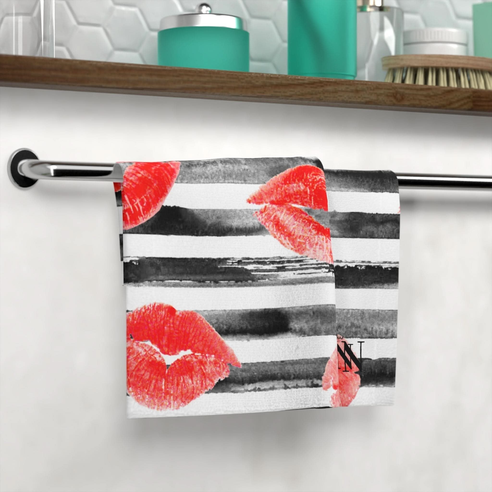 Sexy Kiss Print | Mix & Match Lils’ Fun-Flirty Lovers’ Towels