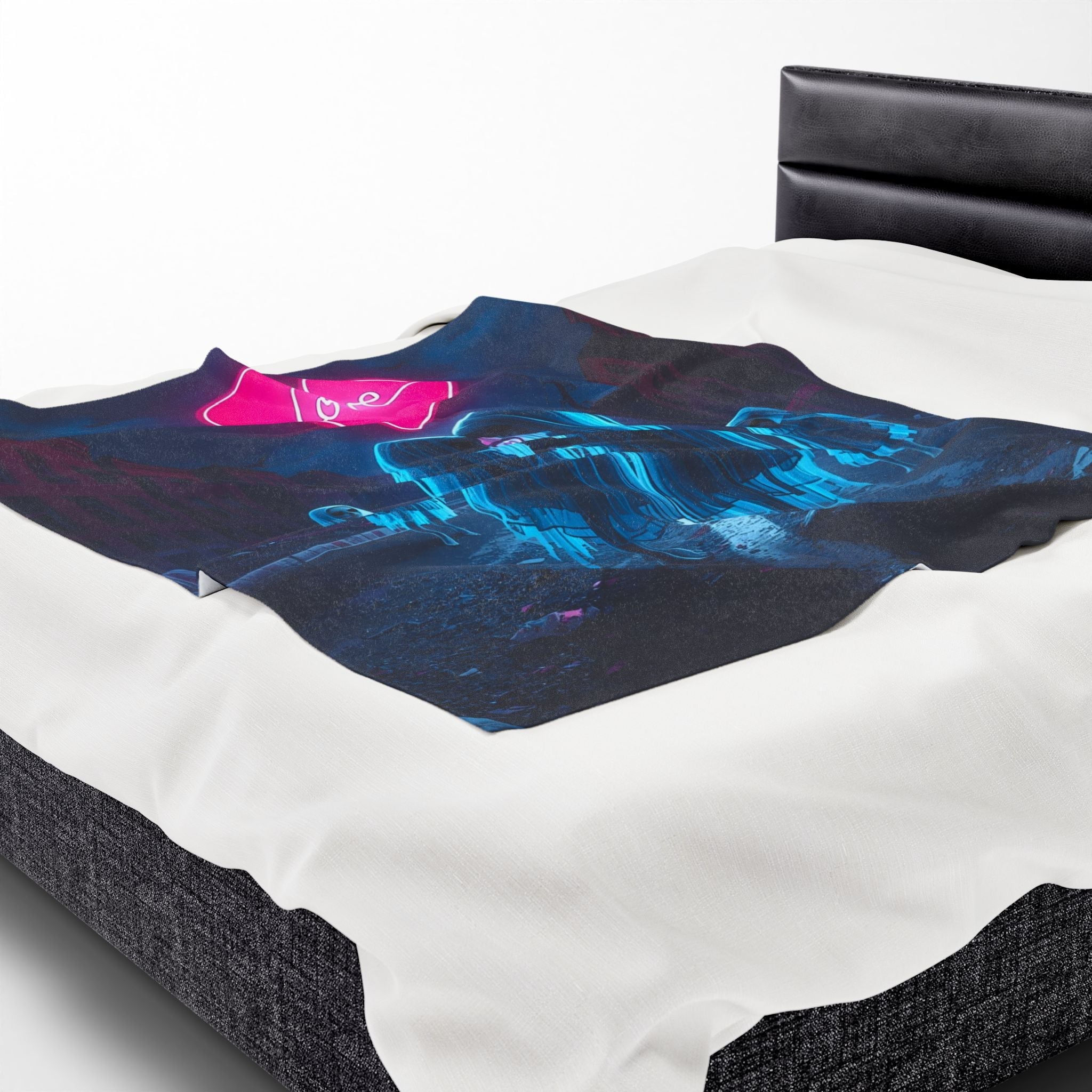 Dark Love Graphic | Mix & Match Velveteen Fun-Flirty Lovers’ Blankets