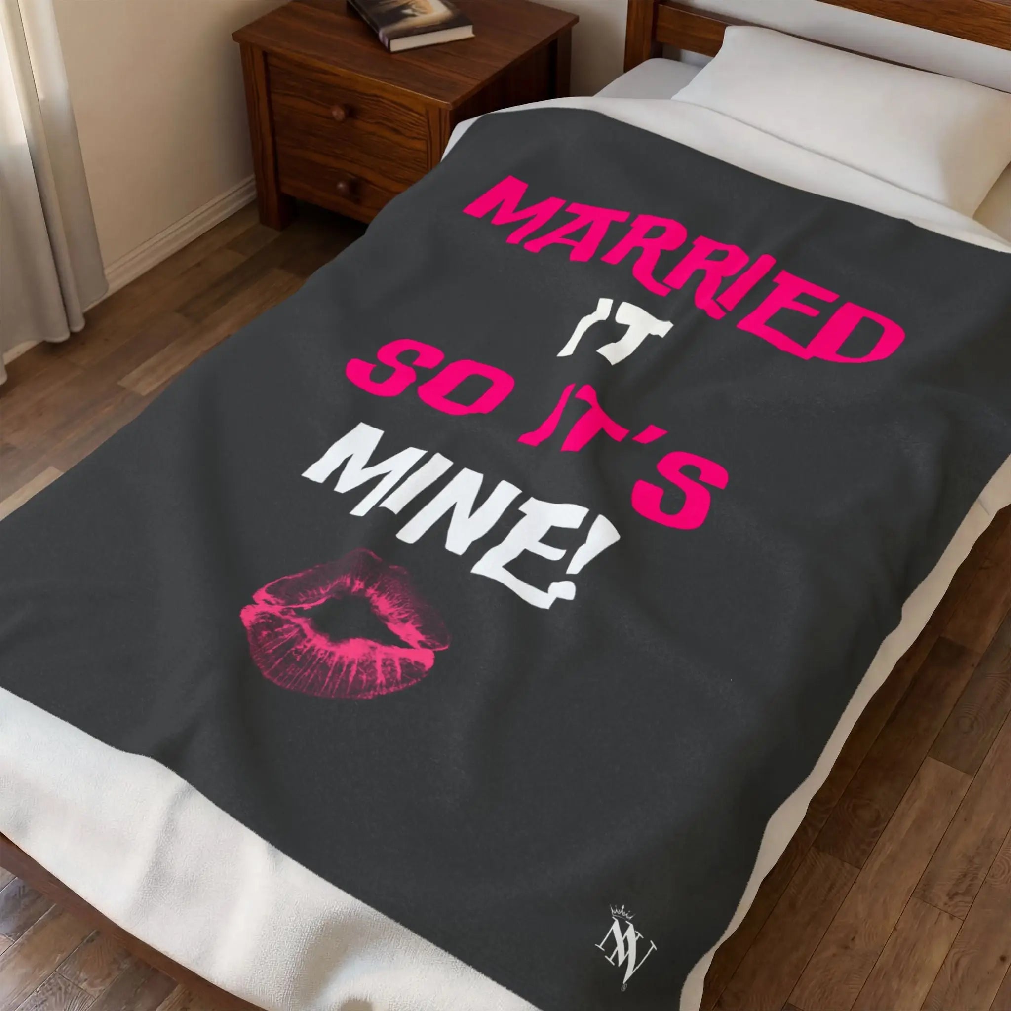 Married It So It’s Mine! With a Kiss Blanket