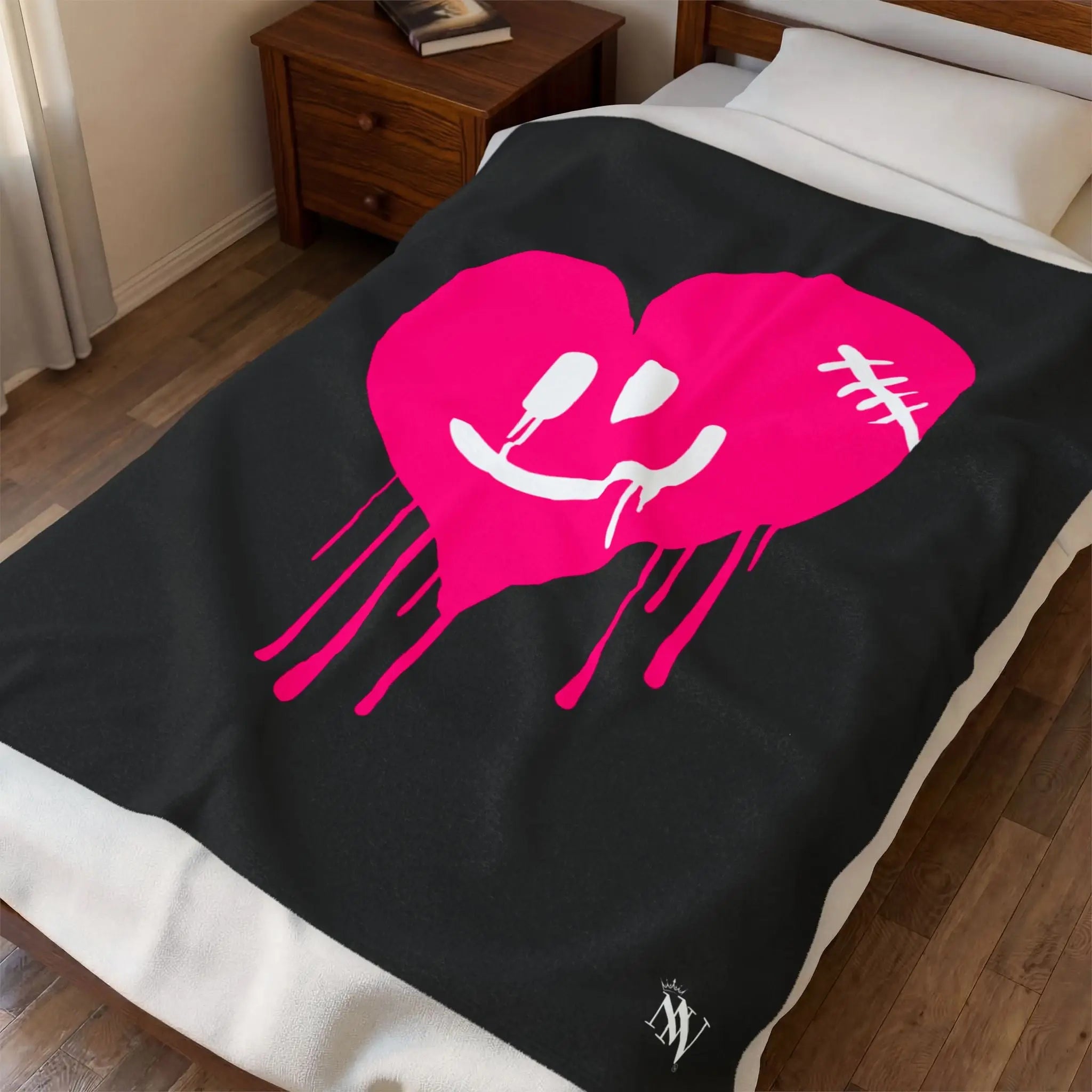 Smiling Drippy Heart | Nectar Napkins Fun-Flirty Lovers’ Blankets
