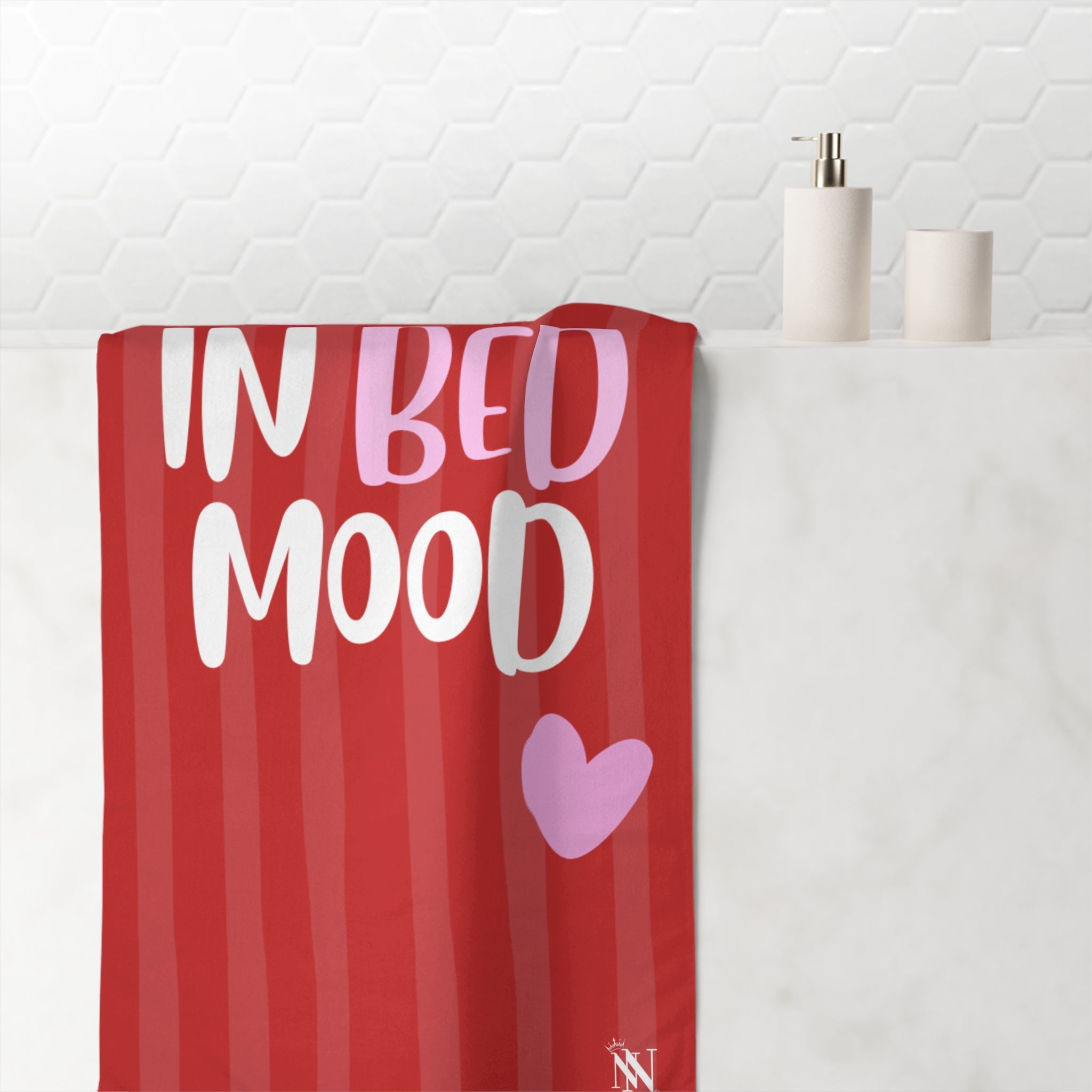 In Bed Mood Hearts | Mix & Match XL Fun-Flirty Lovers’ Towels