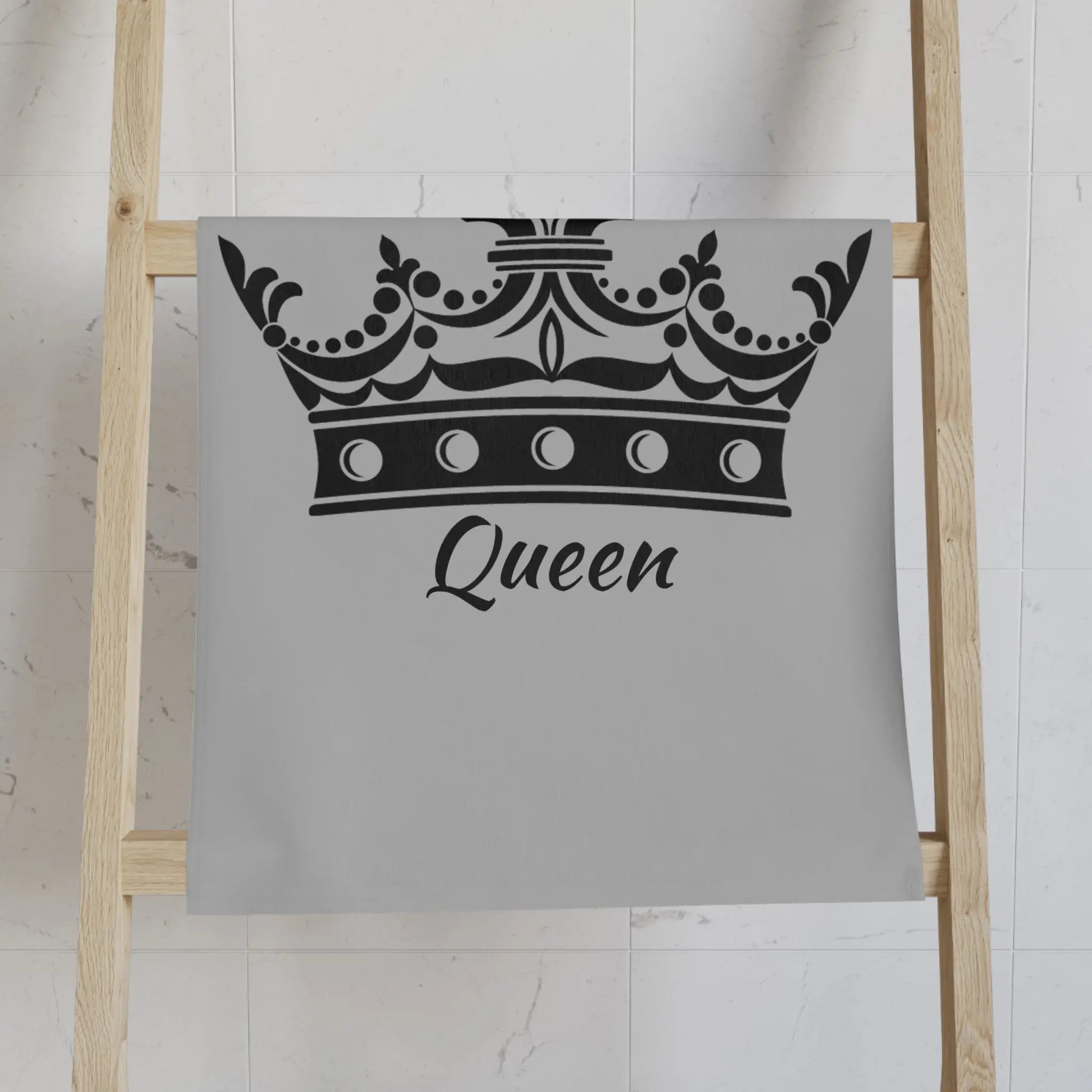 Large Crown Queen Light Grey Cum Towel