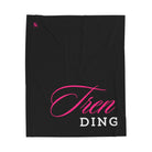 Trending | Mix & Match Velveteen Fun-Flirty Lovers’ Blankets