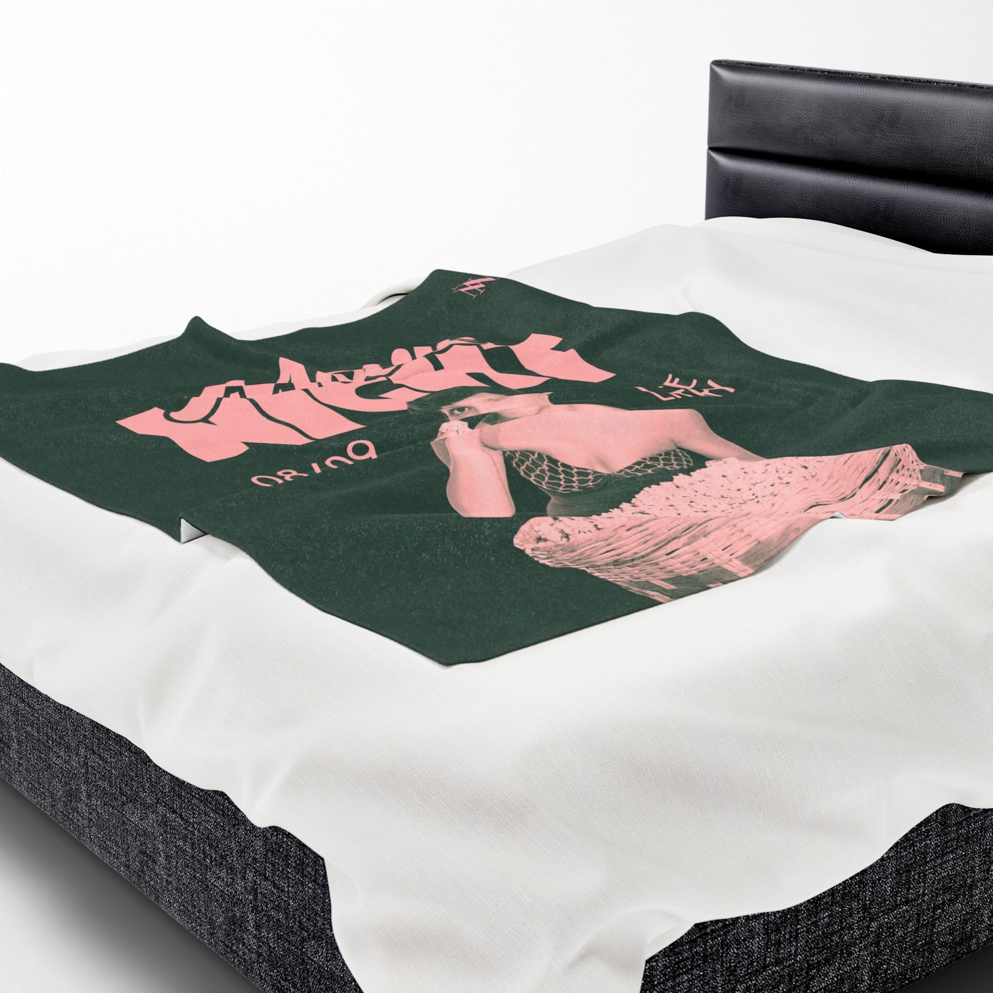 Vintage Movie Night | Mix & Match Velveteen Fun-Flirty Lovers’ Blankets