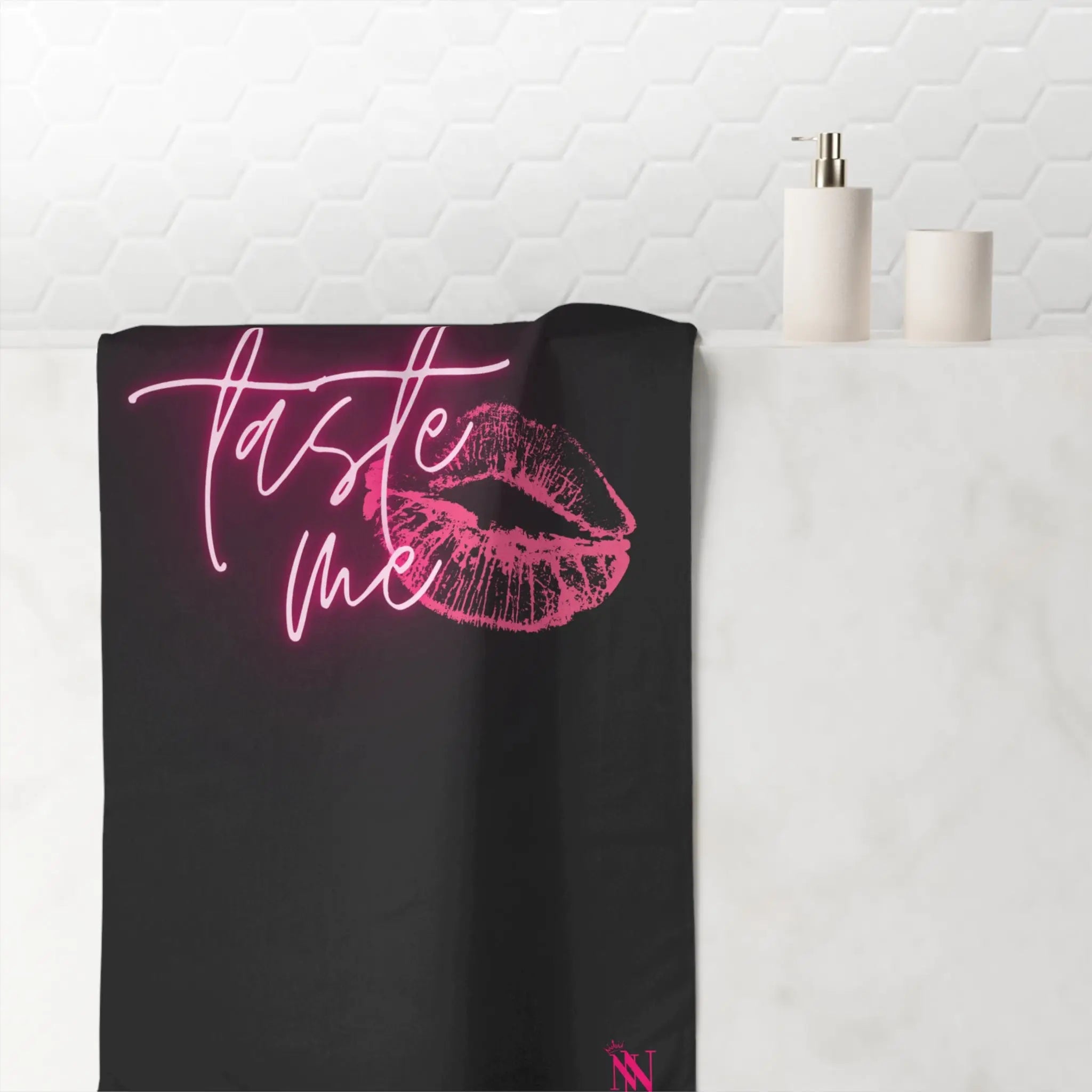 Taste Me | Mix & Match XL Fun-Flirty Lovers’ Towels