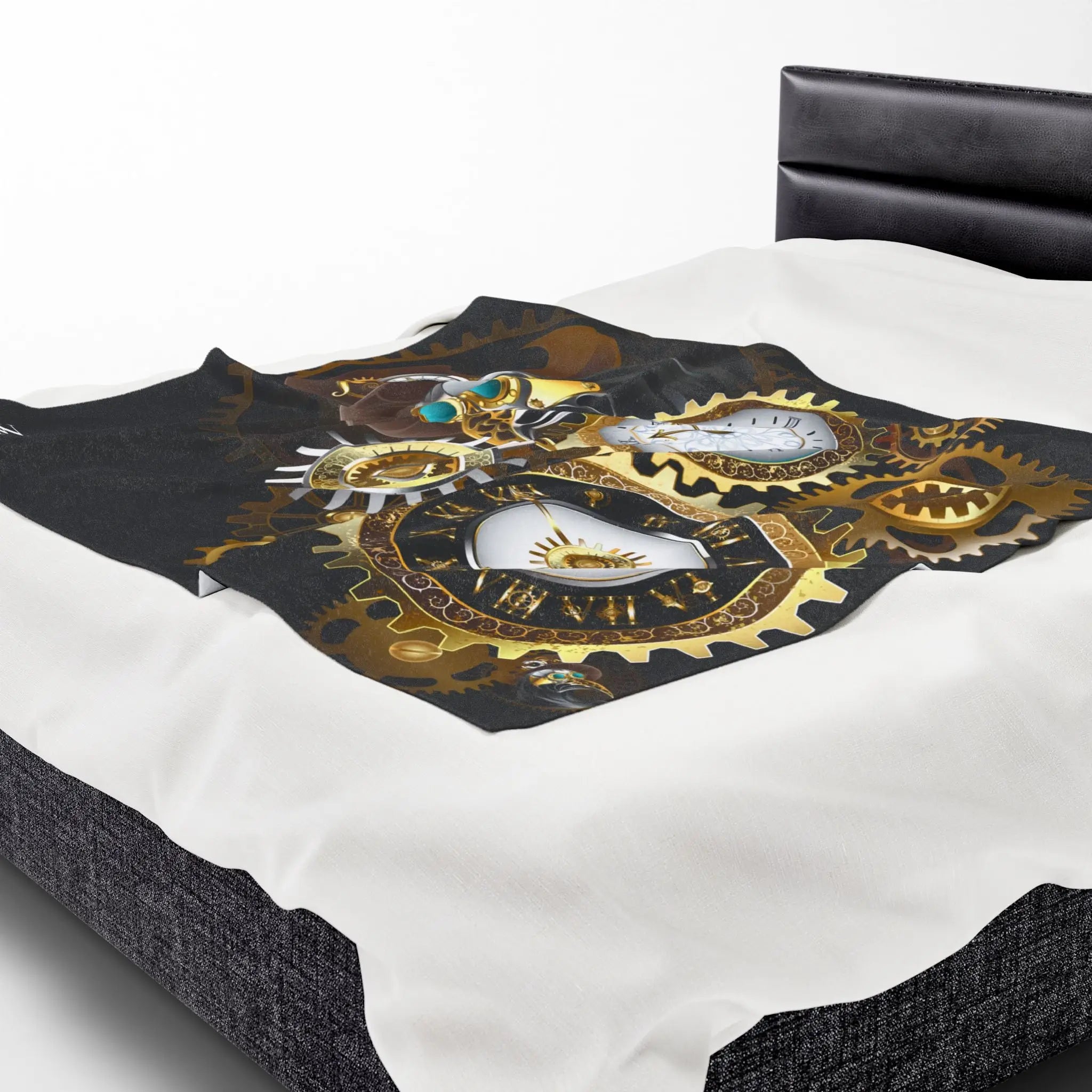 Watcher | Mix & Match Velveteen Fun-Flirty Lovers’ Blankets