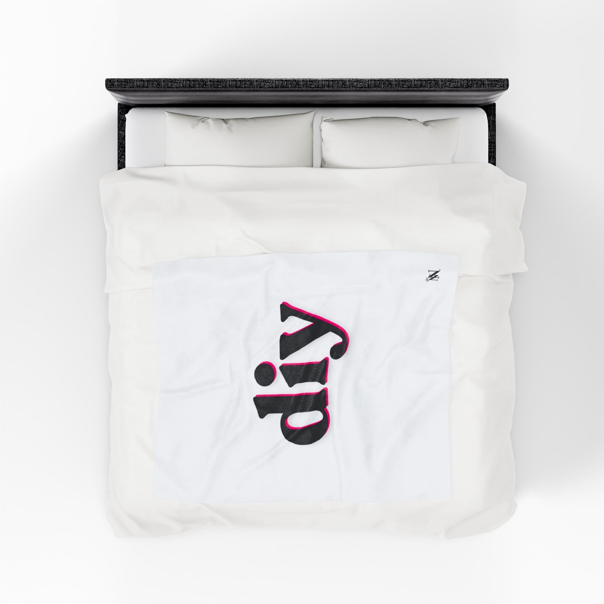 DIY | Mix & Match Fun-Flirty Lovers’ Blankets