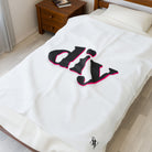 DIY | Mix & Match Fun-Flirty Lovers’ Blankets