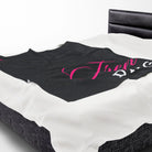 Trending | Mix & Match Velveteen Fun-Flirty Lovers’ Blankets