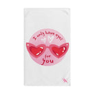 I Only Have Eyes for You | Mix & Match Classic Fun-Flirty Lovers’ Towels