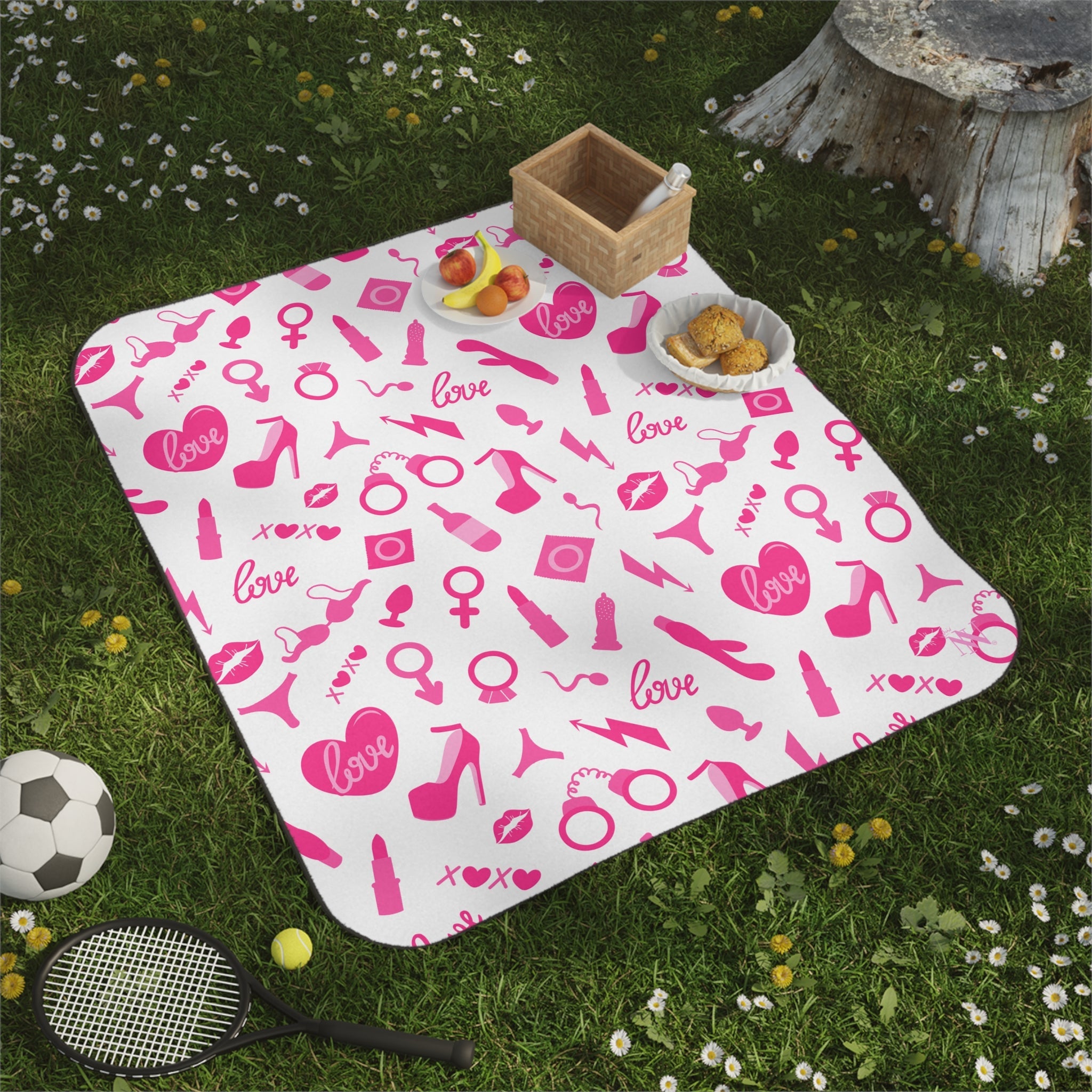 Pretty In Pink | Mix Match Fun-Flirty Lovers’ Water-Resistant Blankets