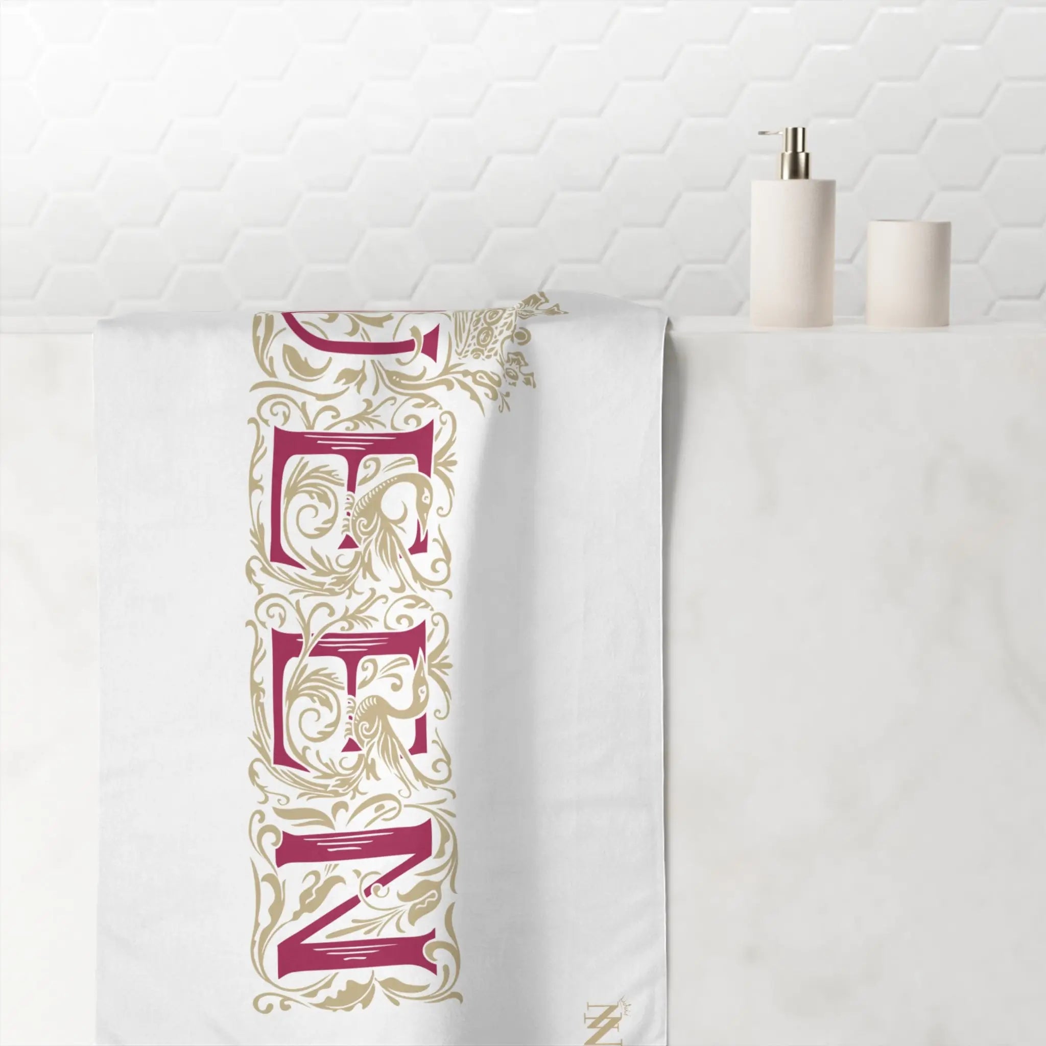 Gold Filigree Queen | Mix & Match XL Fun-Flirty Lovers’ Towels