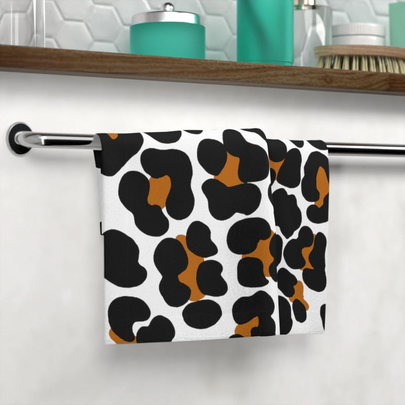 Giraffe Love | Mix & Match Lils’ Fun-Flirty Lovers’ Towels