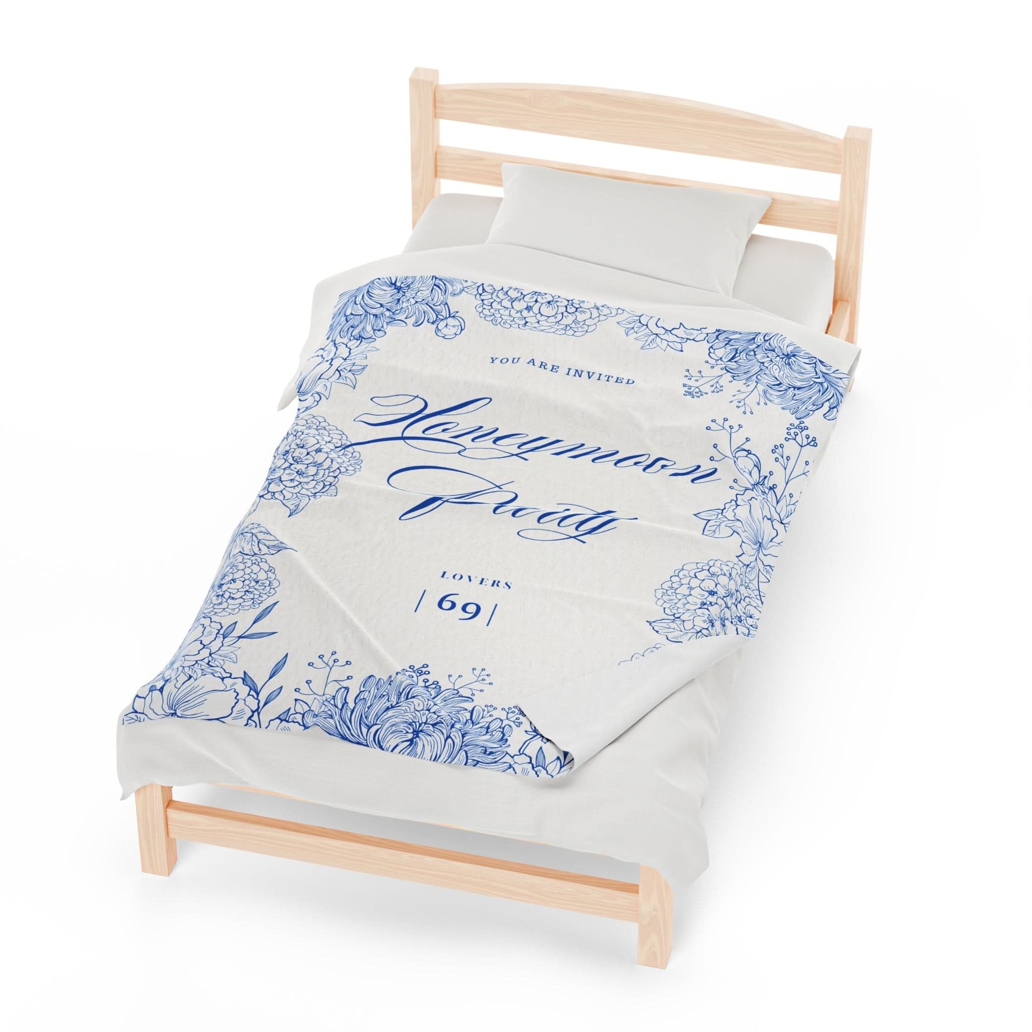 Honeymoon Party | Mix & Match Fun-Flirty Lovers’ Blankets