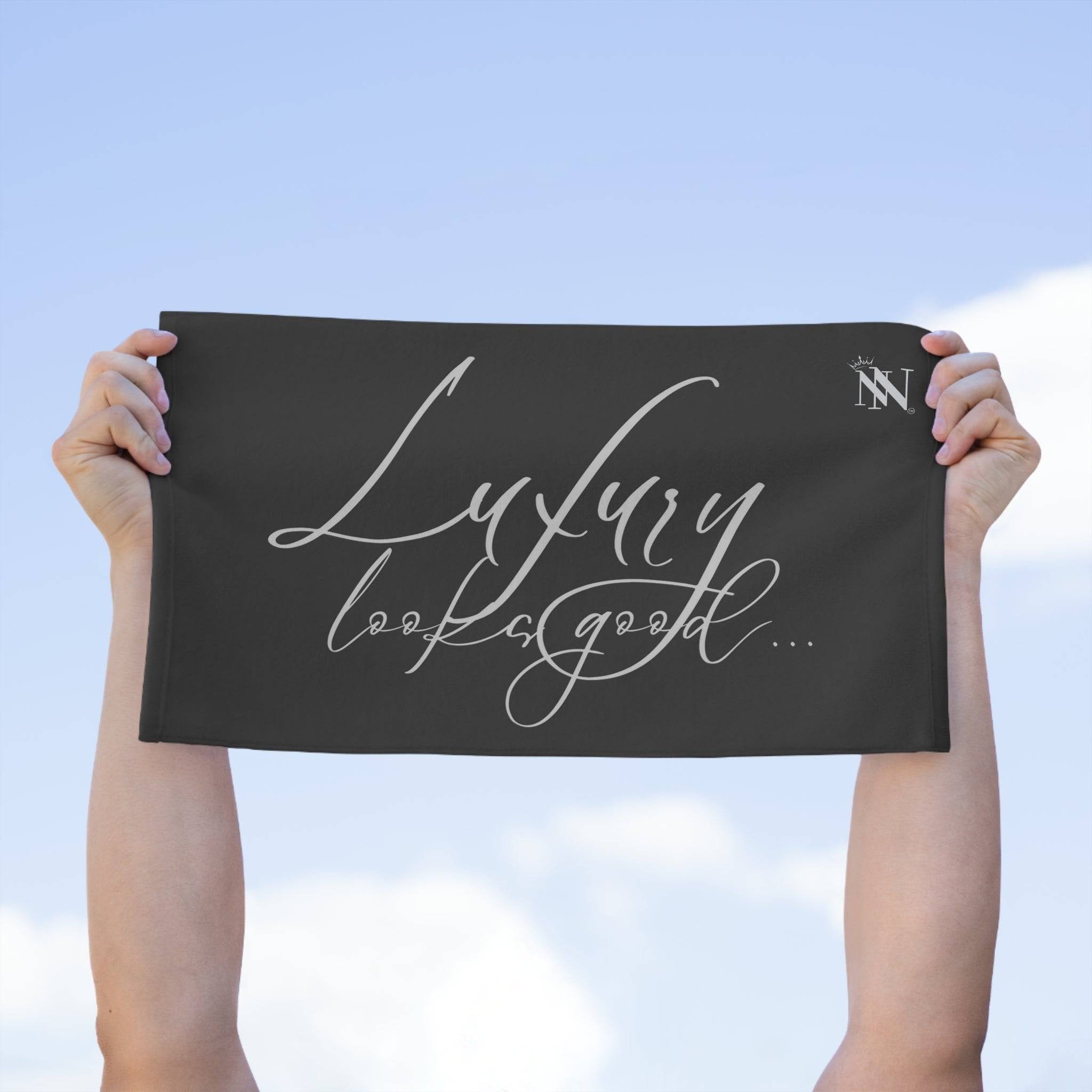 Luxury Looks Good | Mix & Match Soft Fun-Flirty Lovers’ Towels