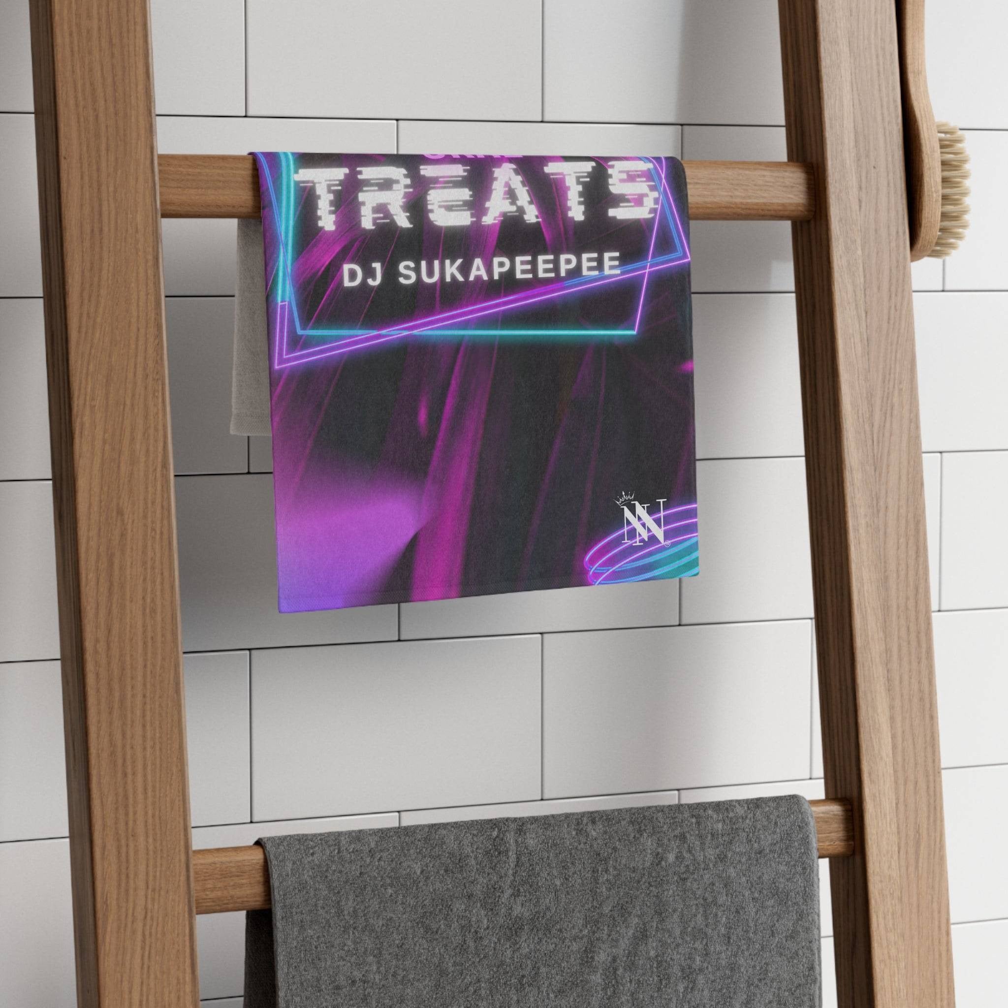 Oral Treats | Mix & Match Soft Fun-Flirty Lovers’ Towels