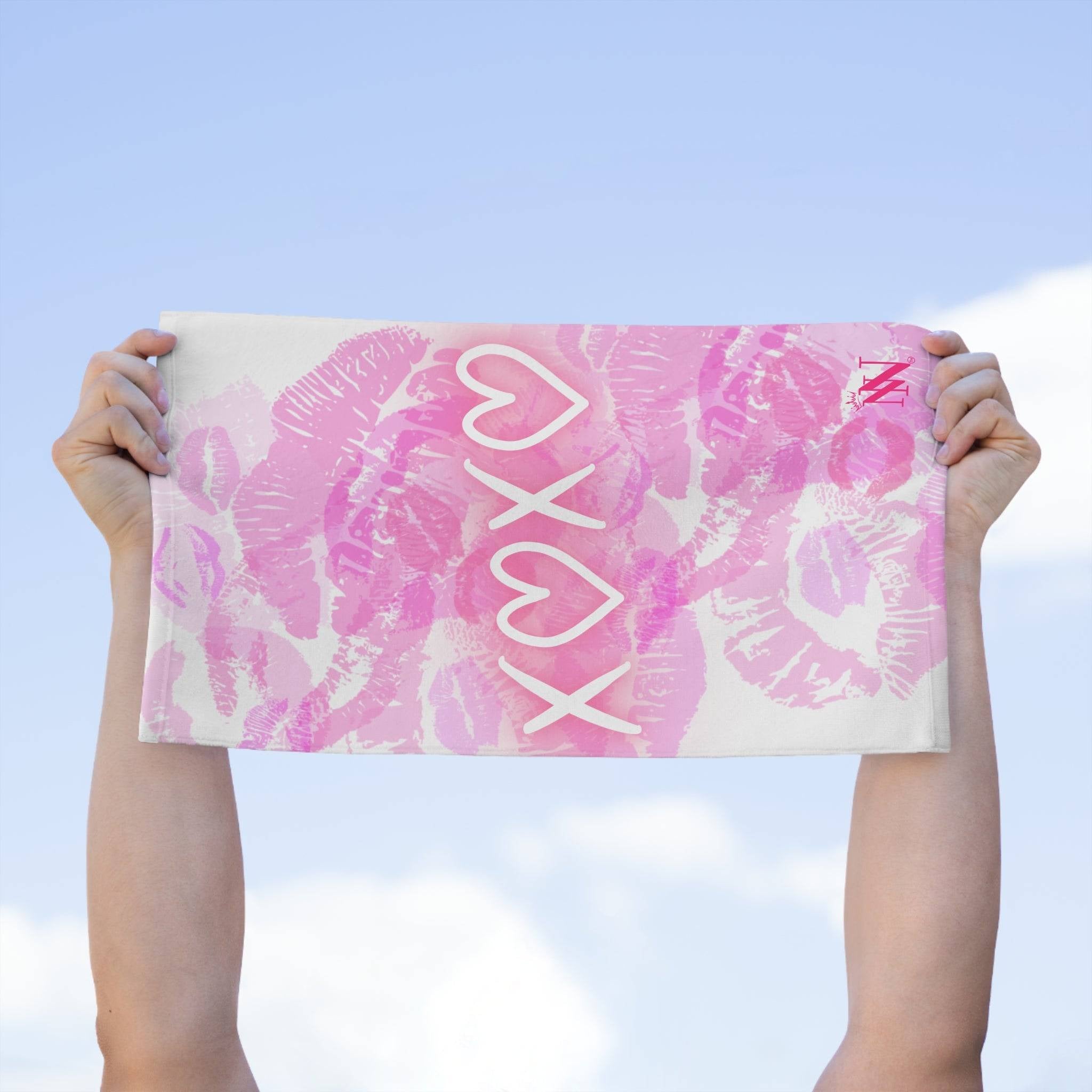 Piled High Kiss | Mix & Match Soft Fun-Flirty Lovers’ Towels