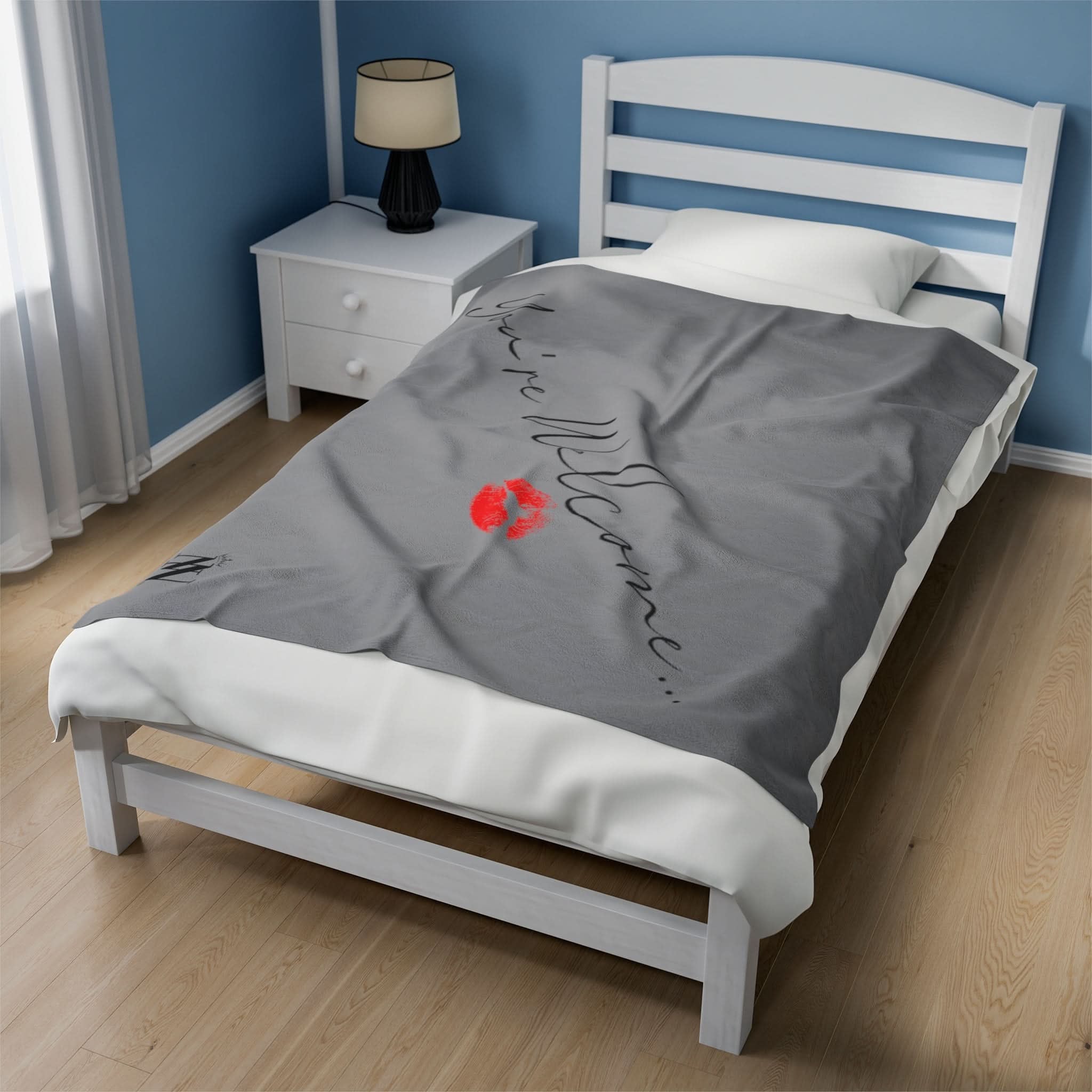 You’re Welcome Kiss Grey | Mix & Match Fun-Flirty Lovers’ Blankets